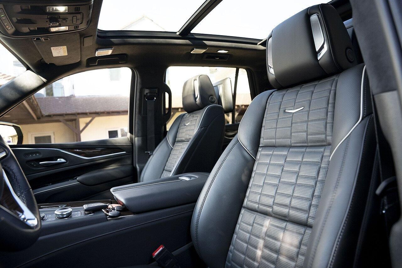 CADILLAC ESCALADE STATION WAGON 6.2 V8 VVT Sport Luxury 5dr Auto for sale UK - Slide 9