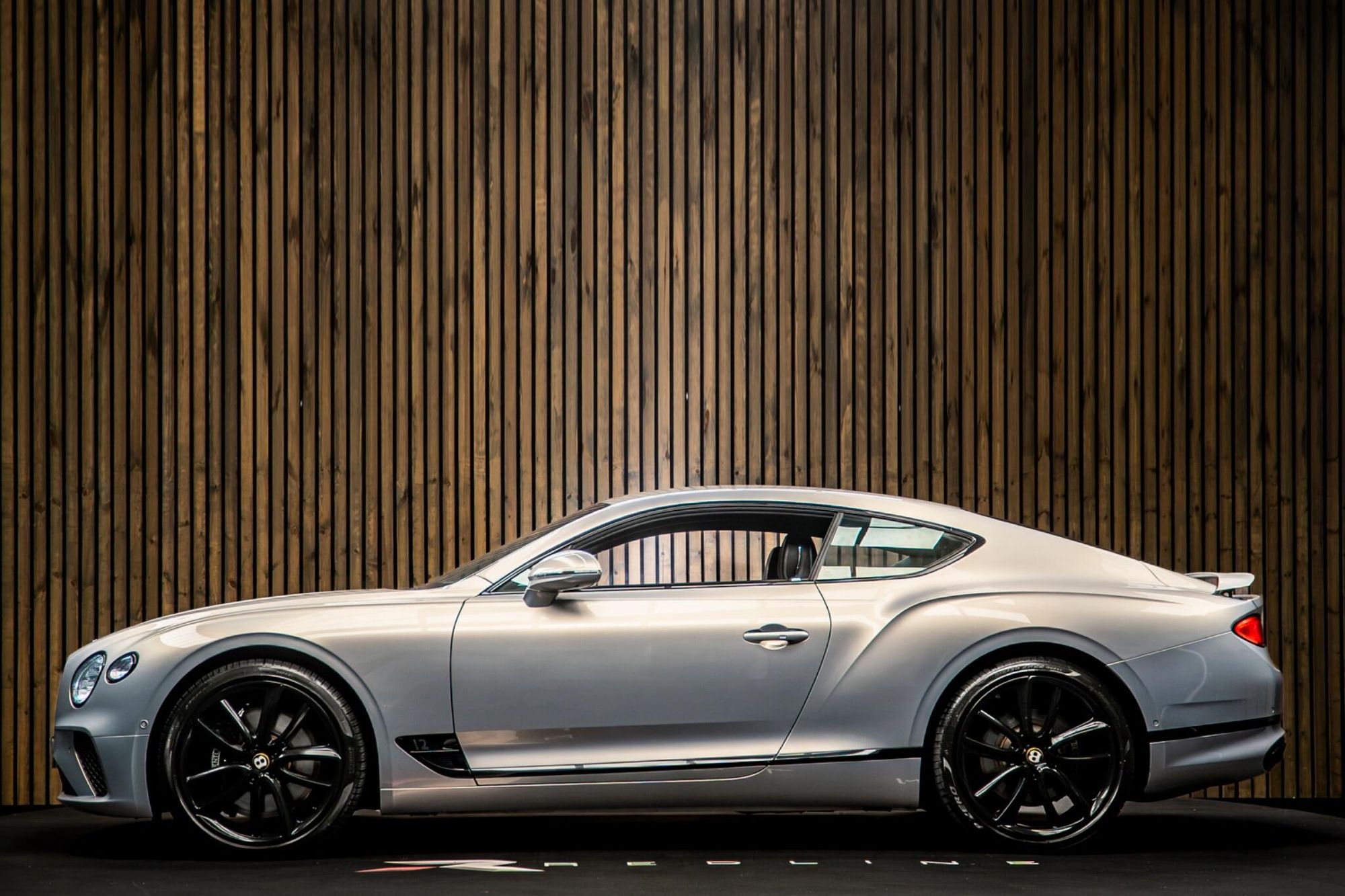BENTLEY CONTINENTAL GT COUPE 6.0 W12 2dr Auto for sale UK - Slide 7