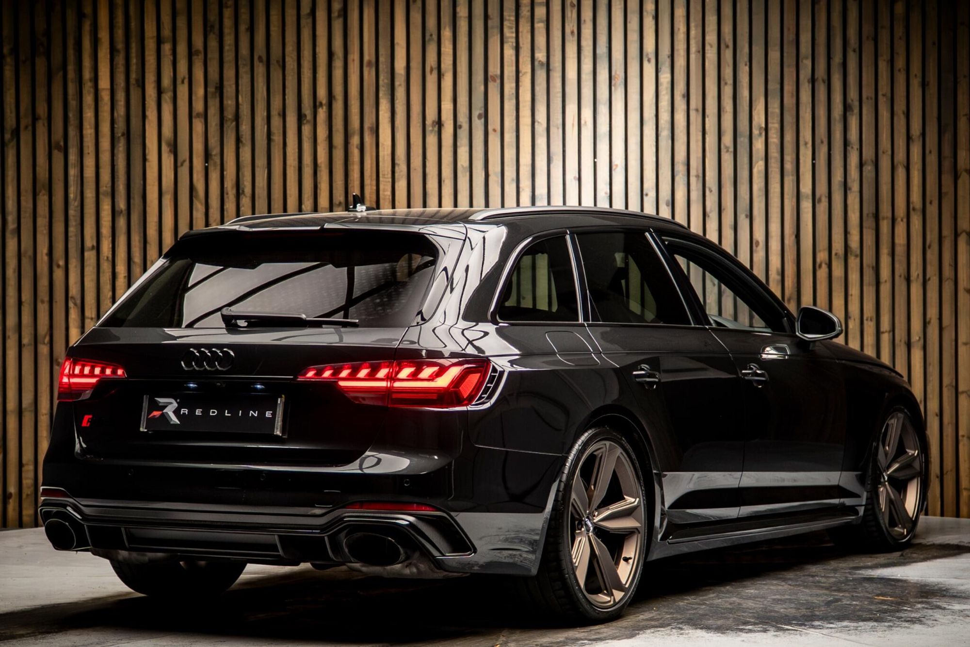 AUDI RS4 RS 4 AVANT SPECIAL EDITION RS 4 TFSI Quattro Bronze Edition 5dr S Tronic for sale UK - Slide 4