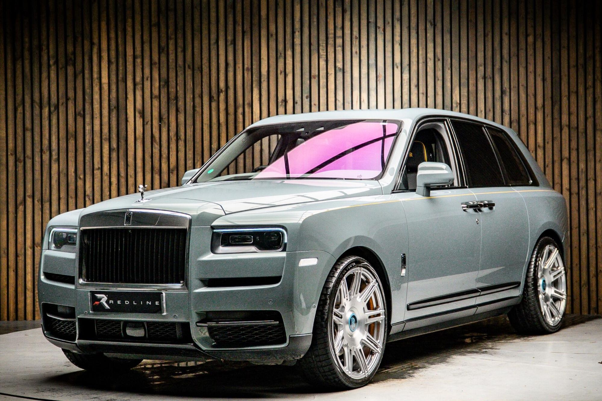ROLLS-ROYCE CULLINAN ESTATE 5dr Auto for sale UK - Slide 8