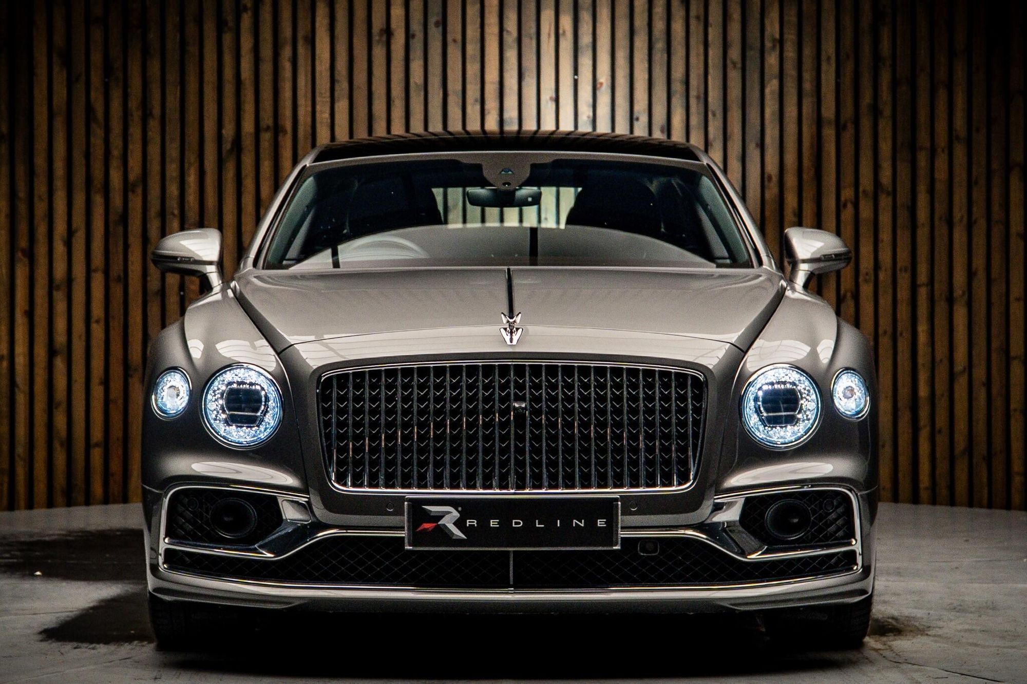 BENTLEY FLYING SPUR SALOON SPECIAL EDITIONS 6.0 W12 First Edition 4dr Auto for sale UK - Slide 5