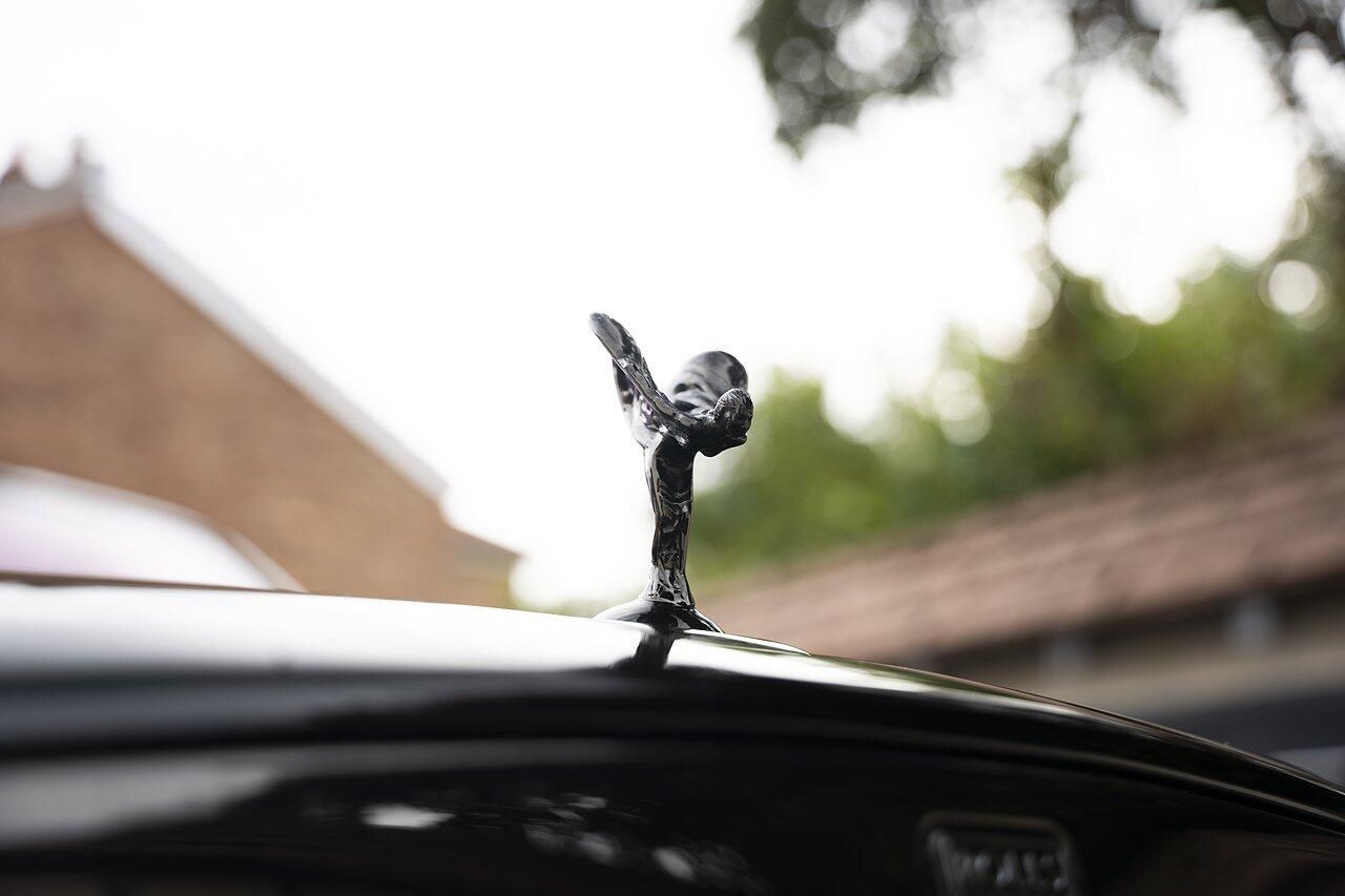 ROLLS-ROYCE CULLINAN ESTATE II Black Badge 5dr Auto for sale UK - Slide 8
