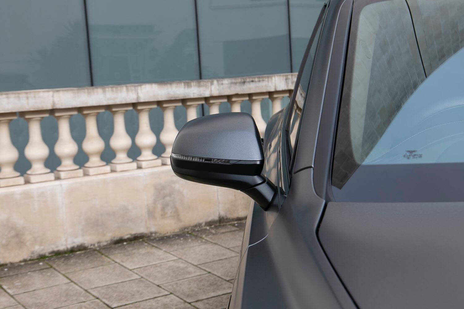 BENTLEY BENTAYGA ESTATE 3.0 V6 Hybrid 5dr Auto for sale UK - Slide 6