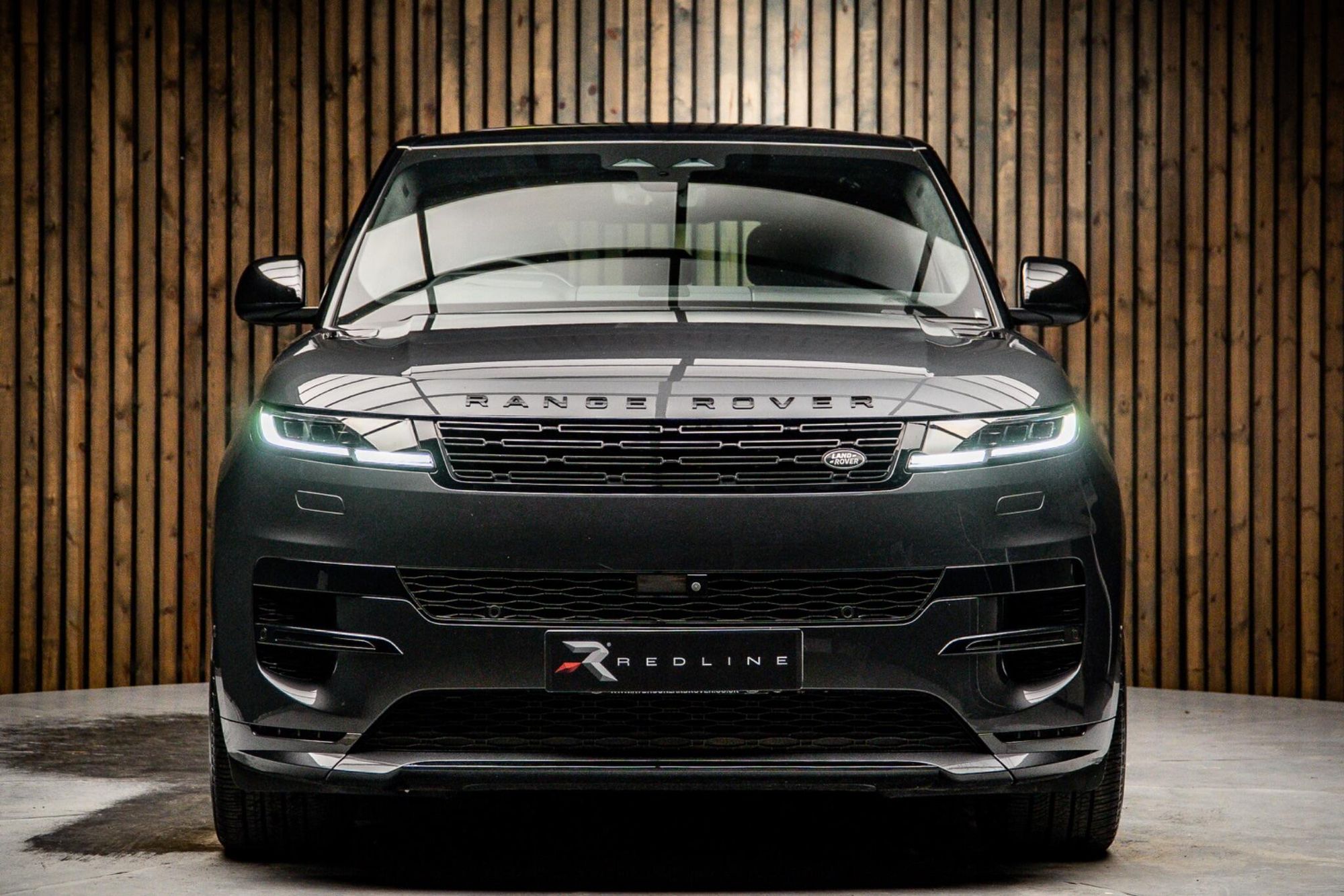 LAND ROVER RANGE ROVER SPORT DIESEL ESTATE 3.0 D300 Autobiography 5dr Auto for sale UK - Slide 5