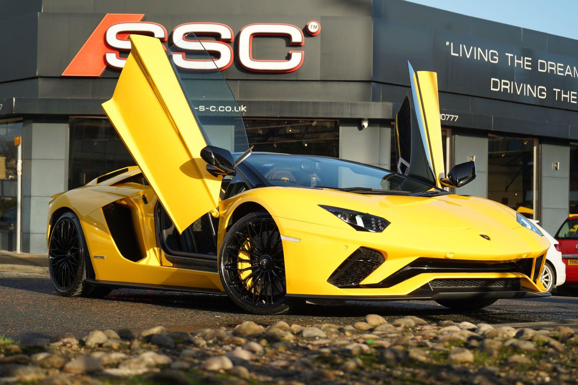 LAMBORGHINI AVENTADOR ROADSTER LP 740-4 S 2dr ISR for sale UK