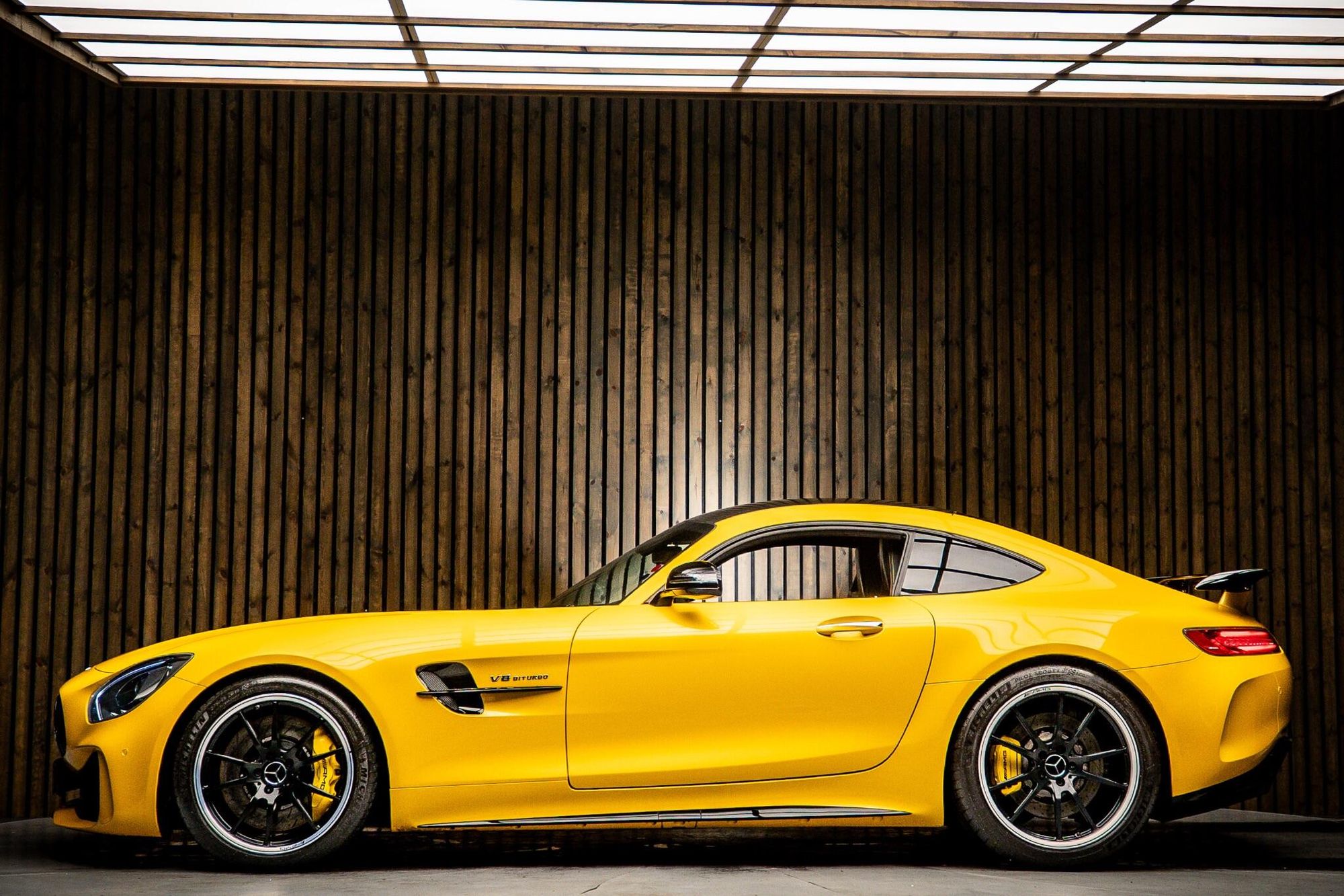 MERCEDES-BENZ AMG GT COUPE GT R Premium 2dr Auto for sale UK - Slide 7