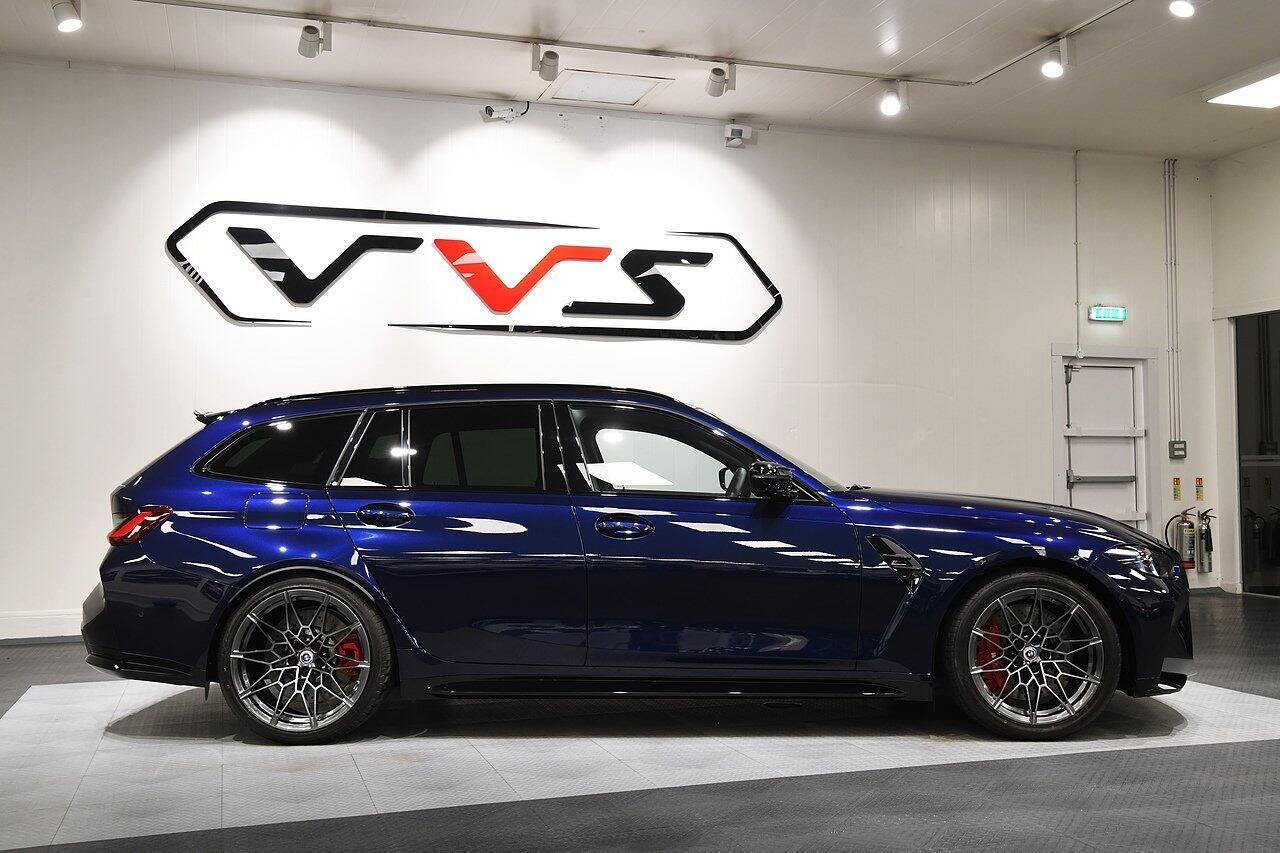 BMW M3 TOURING M3 xDrive 530 Competition M 5dr Step Auto for sale UK - Slide 2