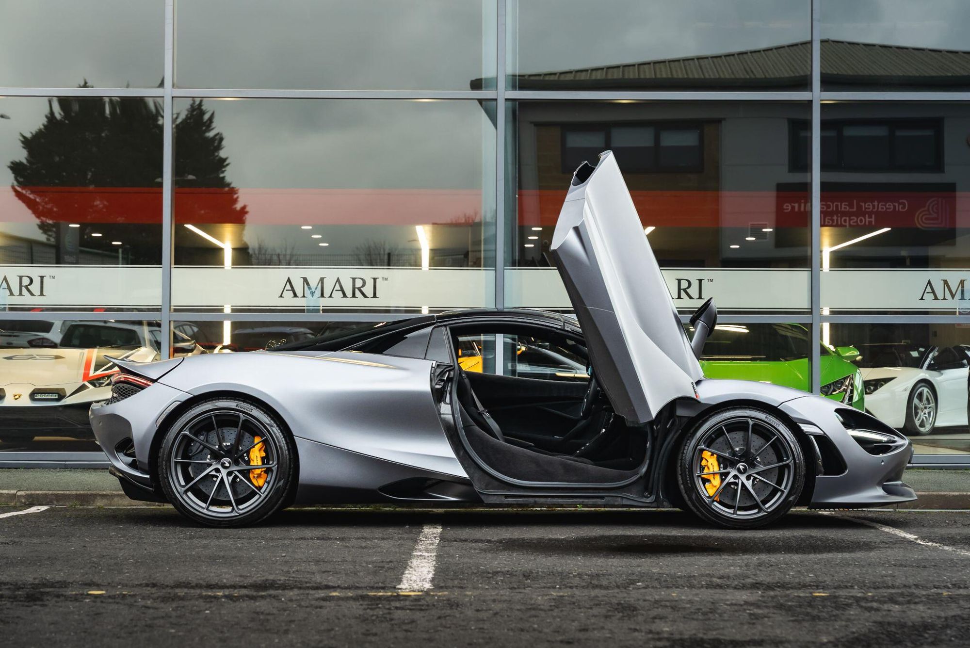 MCLAREN 750 S SPIDER V8 2dr SSG Auto for sale UK - Slide 4