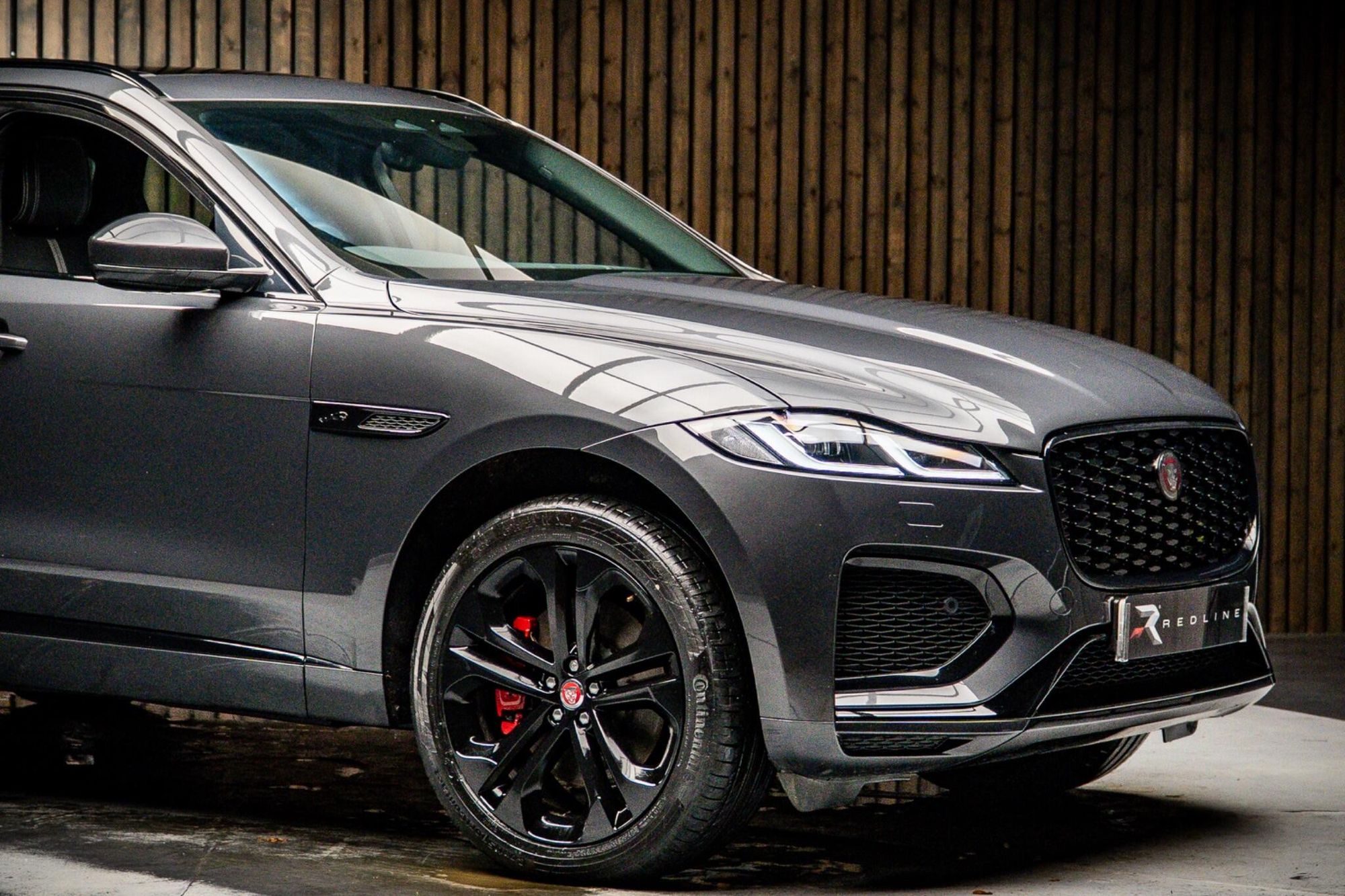JAGUAR F-PACE DIESEL ESTATE 3.0 D300 Sport 5dr Auto AWD for sale UK - Slide 10