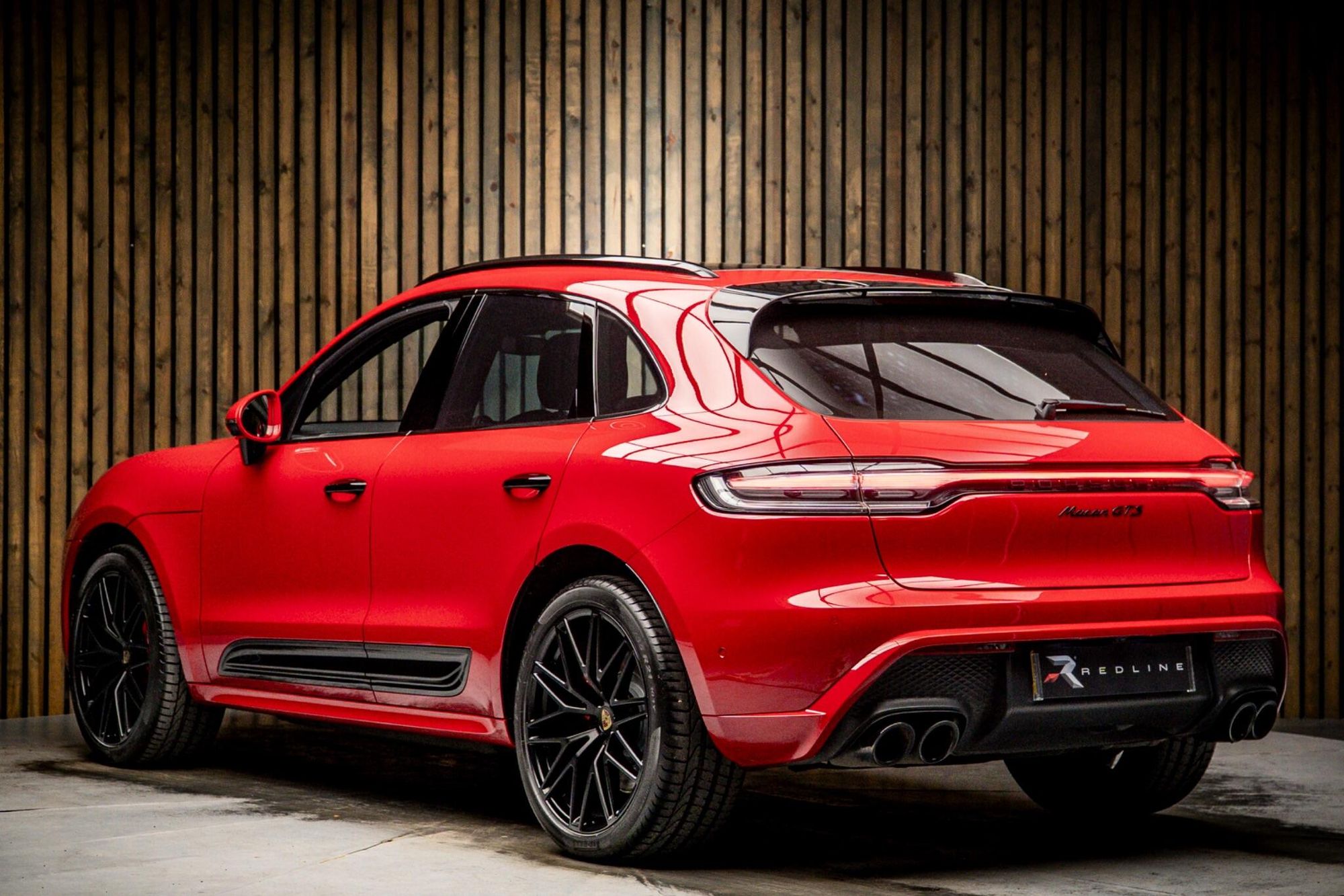 PORSCHE MACAN ESTATE GTS 5dr PDK for sale UK - Slide 3