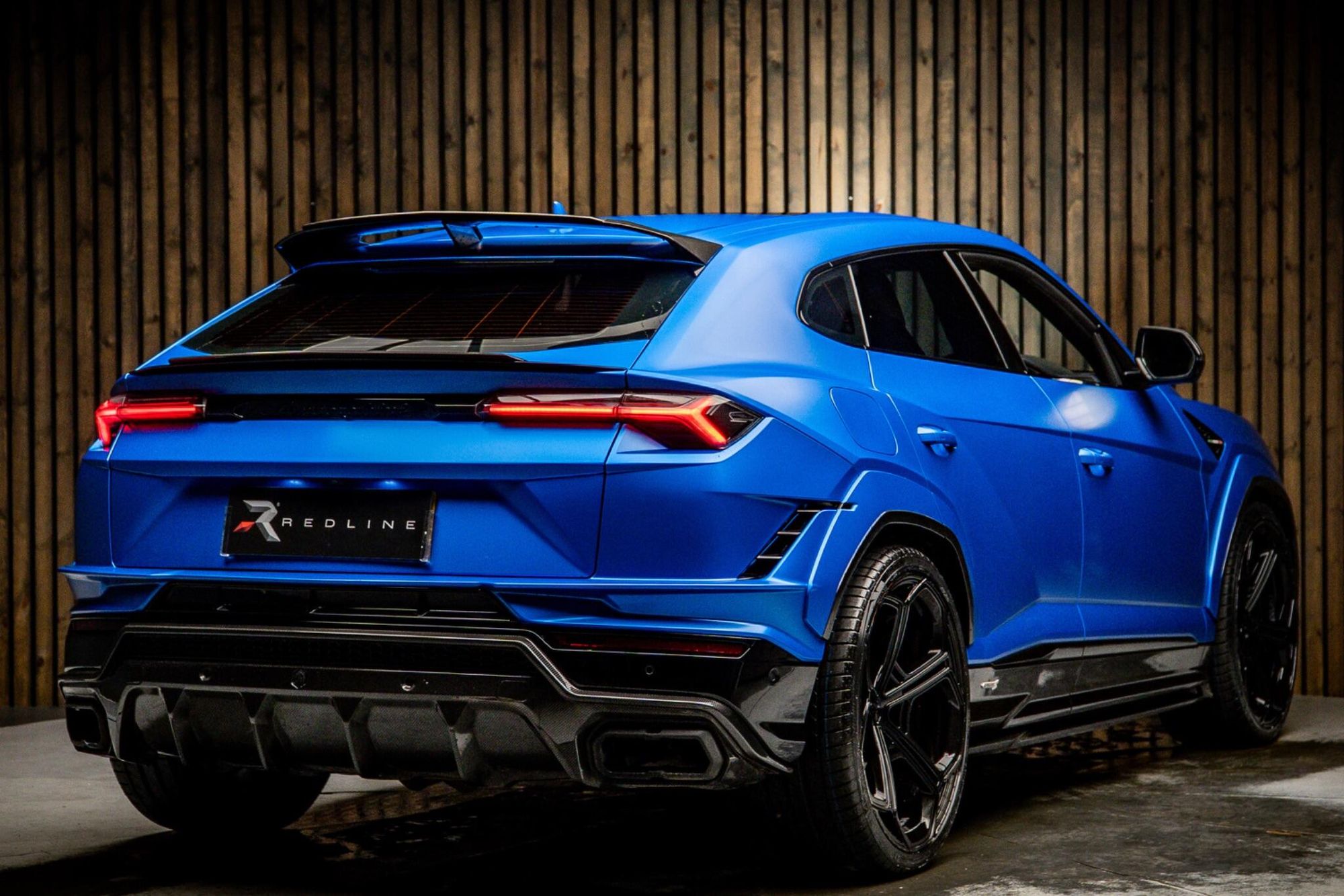 LAMBORGHINI URUS ESTATE 4.0T FSI V8 S 5dr Auto for sale UK - Slide 4