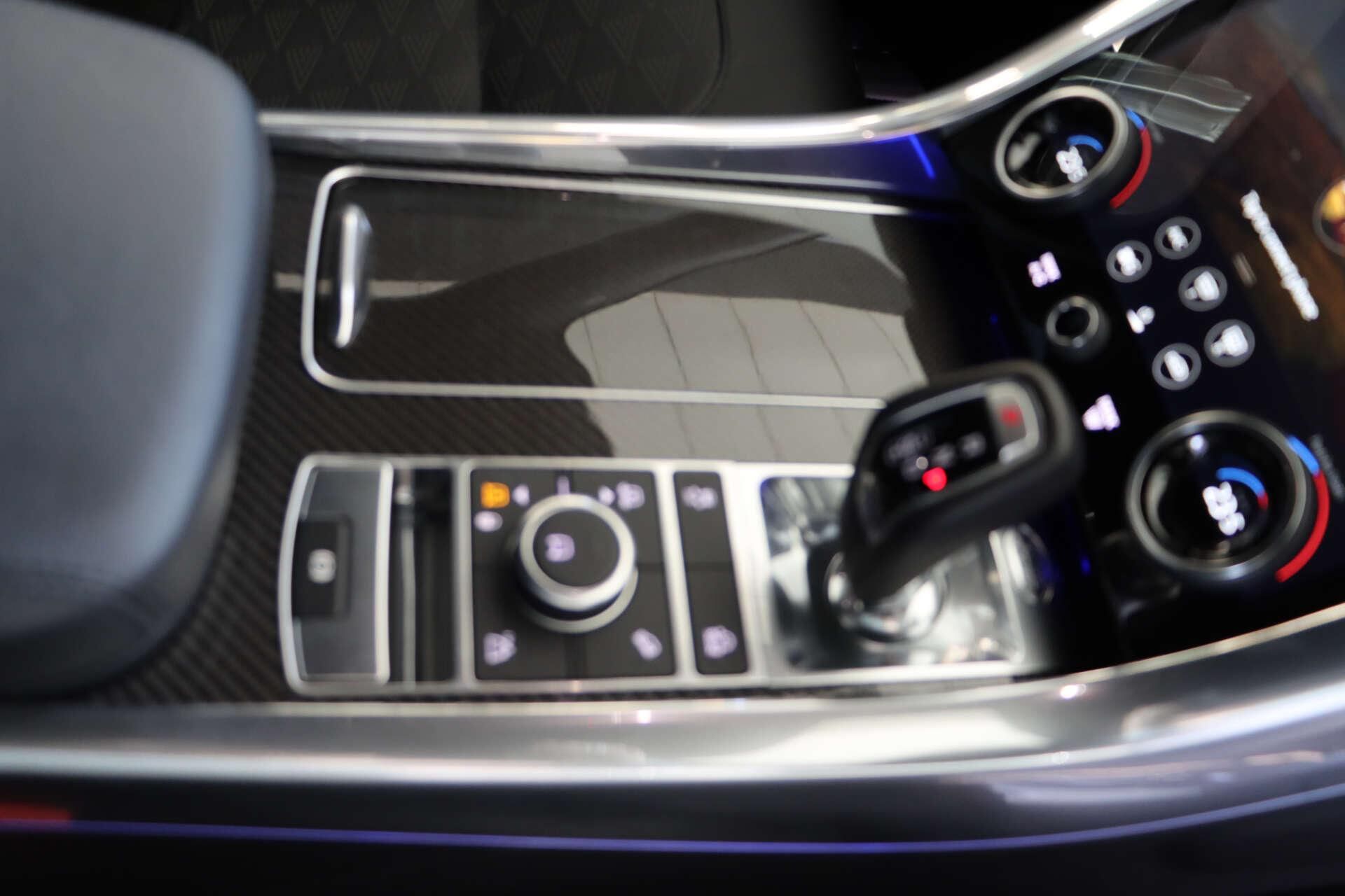 LAND ROVER RANGE ROVER SPORT ESTATE 5.0 P575 S/C SVR Carbon Edition 5dr Auto for sale UK - Slide 9