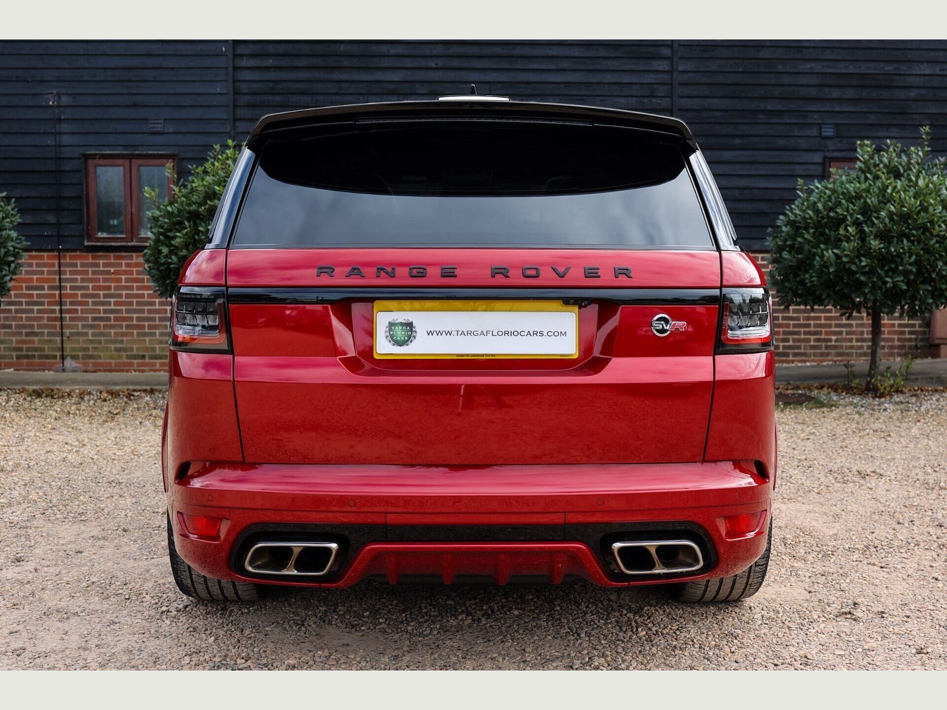LAND ROVER RANGE ROVER SPORT ESTATE 5.0 P575 S/C SVR 5dr Auto for sale UK - Slide 9