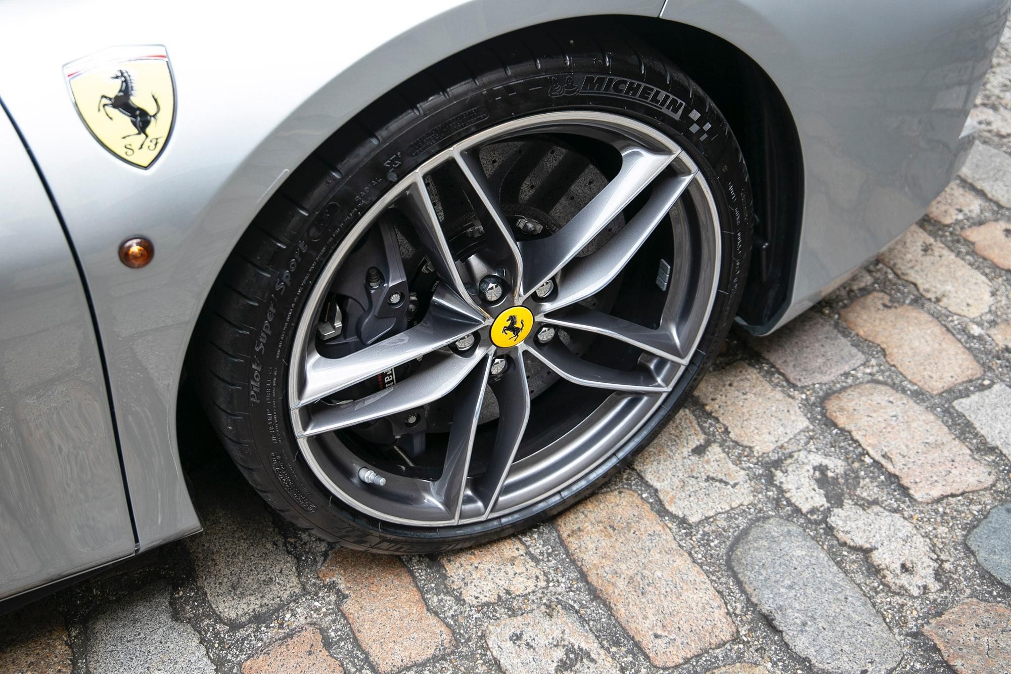 FERRARI 488 GTB COUPE 2dr Auto for sale UK - Slide 9