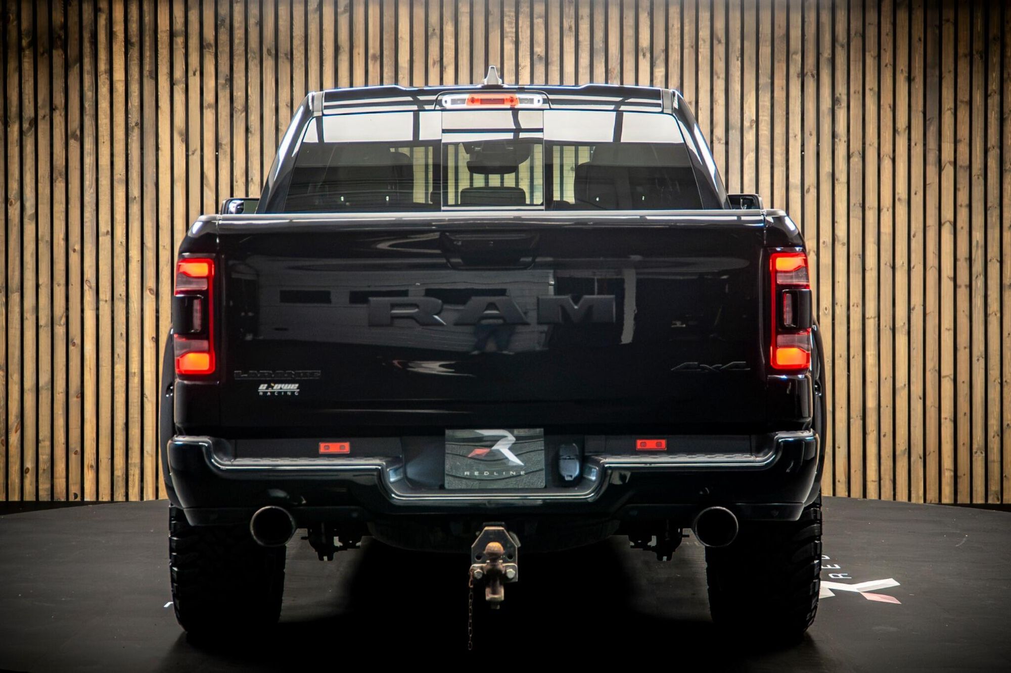 DODGE RAM PICKUP 5.7 V8 Hemi Laramie 4dr Auto for sale UK - Slide 6