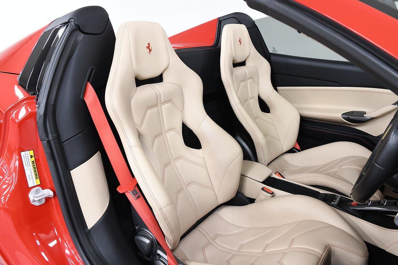 FERRARI 488 CONVERTIBLE Spider 2dr Auto for sale UK - Slide 8