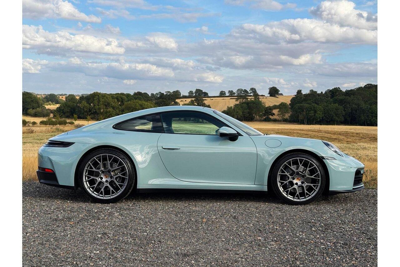 PORSCHE 911 [992] CARRERA COUPE 2dr PDK for sale UK - Slide 3