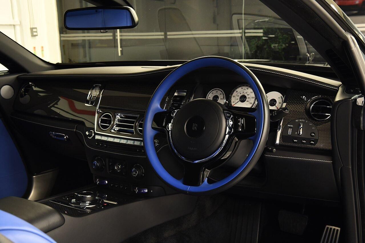 ROLLS-ROYCE WRAITH COUPE 2dr Auto for sale UK - Slide 5