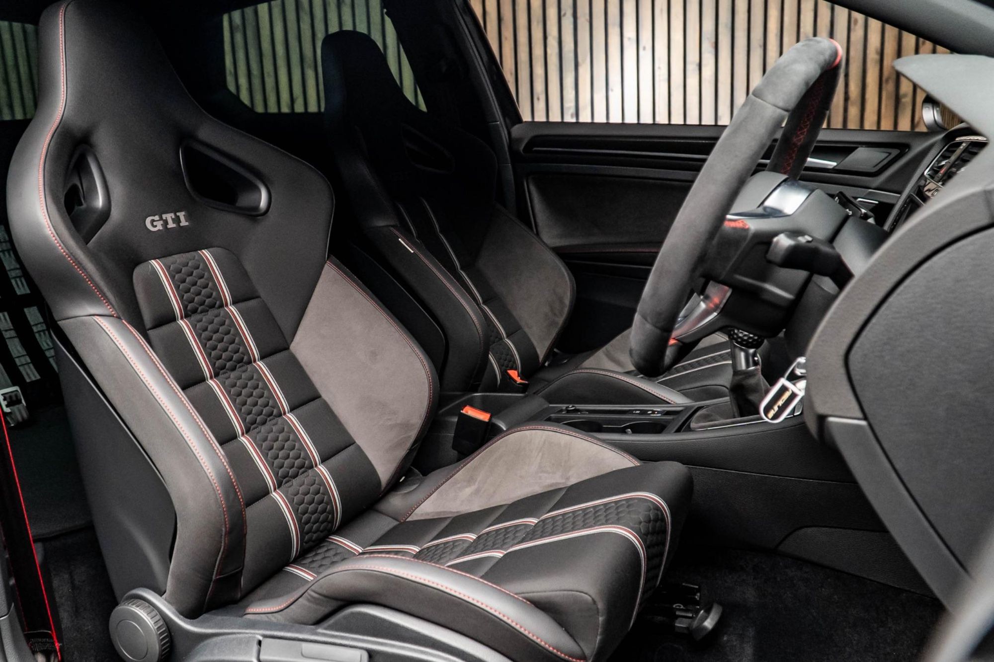 VOLKSWAGEN GOLF HATCHBACK SPECIAL EDITION 2.0 TSI GTI Clubsport S 3dr for sale UK - Slide 2