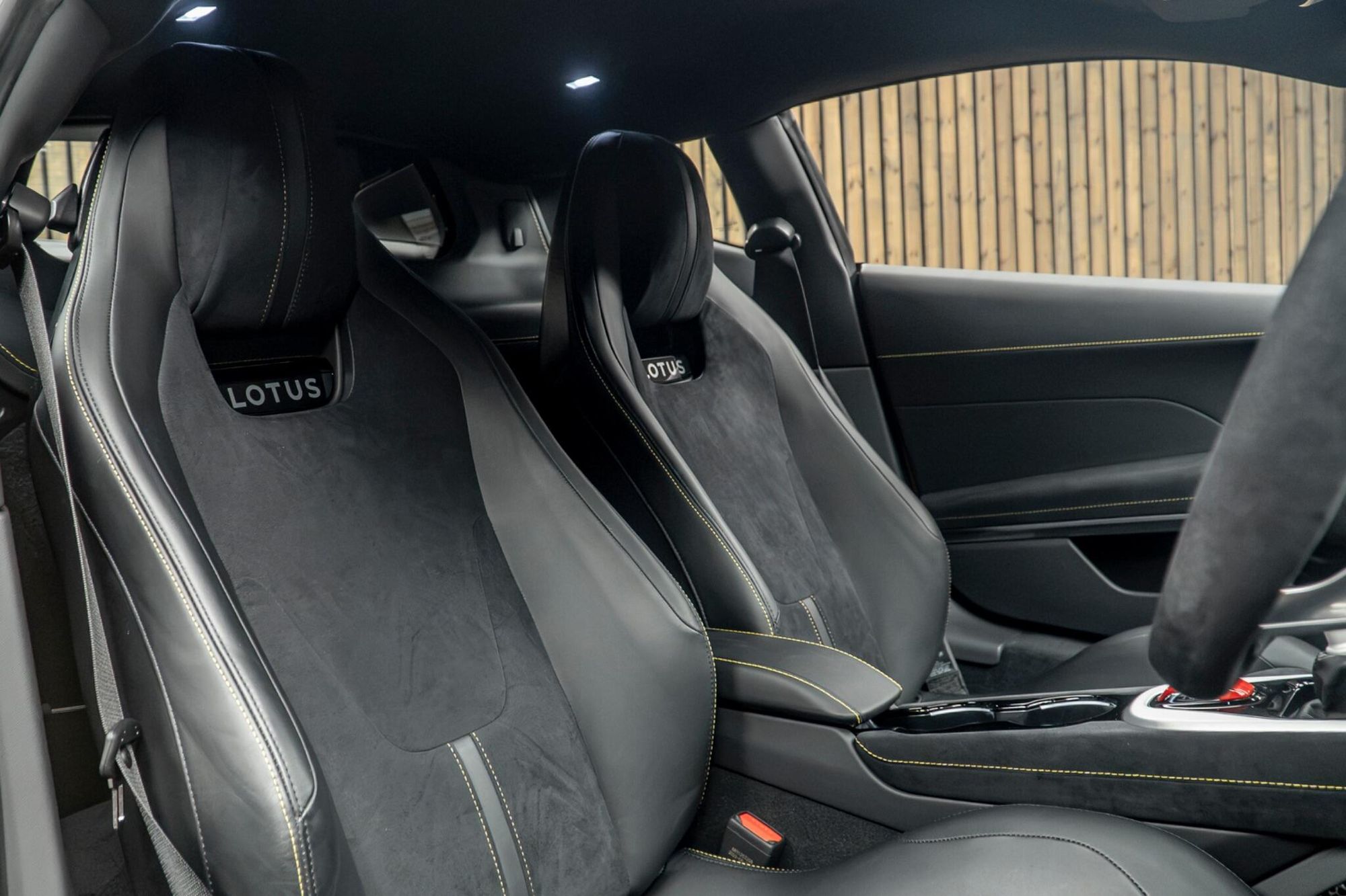 LOTUS EMIRA COUPE SPECIAL EDITION 3.5 V6 First Edition 2dr for sale UK - Slide 2