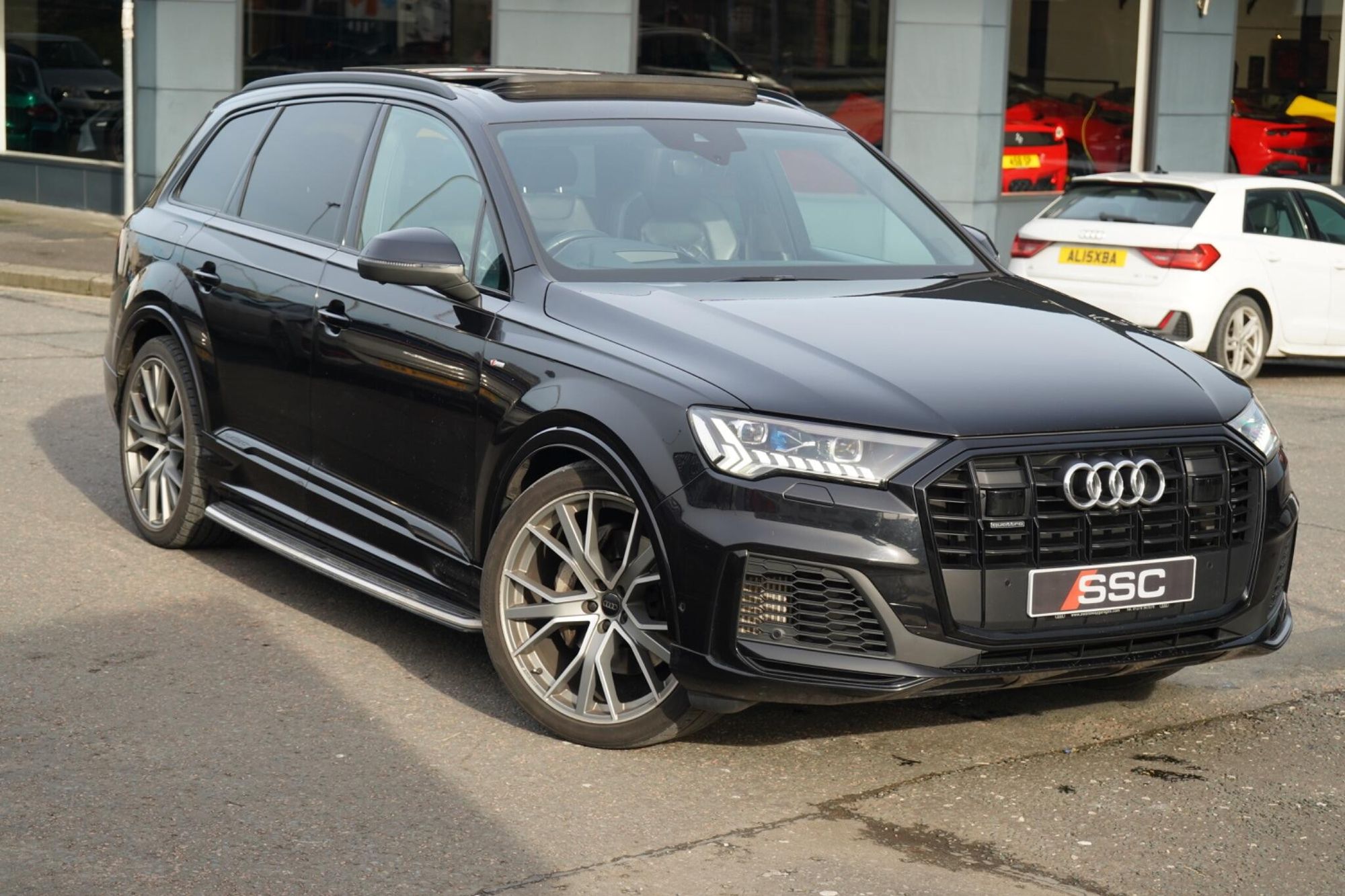 AUDI Q7 ESTATE 55 TFSI Quattro Vorsprung 5dr Tiptronic for sale UK - Slide 4