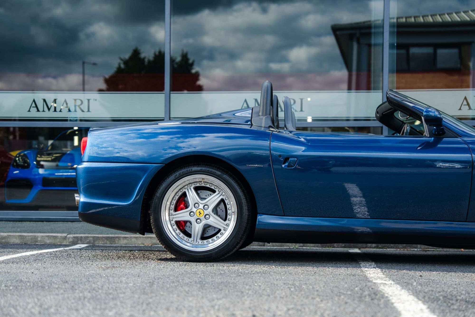 FERRARI 550 CONVERTIBLE Barchetta Pininfarina 2dr for sale UK - Slide 10