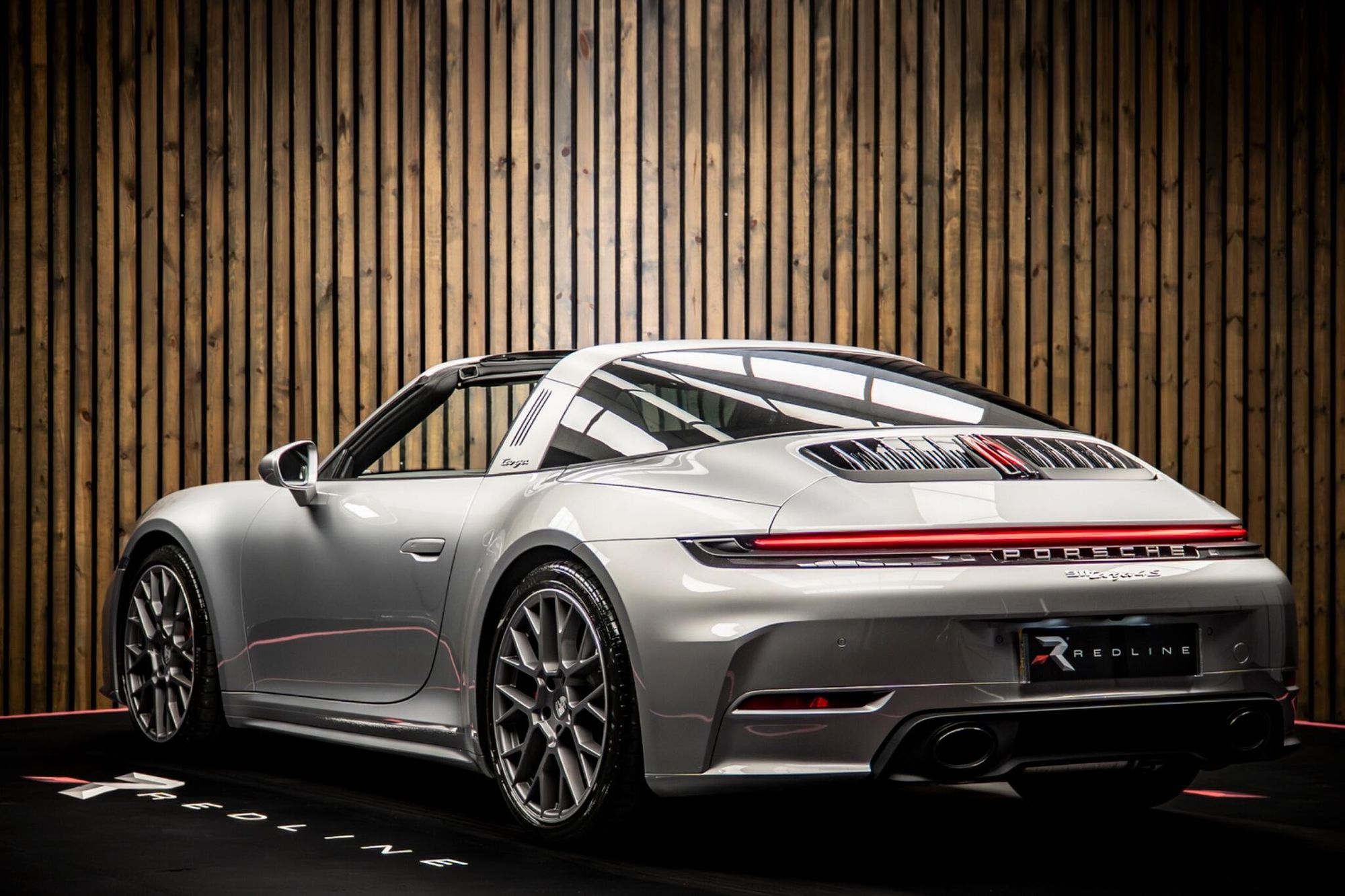 PORSCHE 911 [992] TARGA 4 S 2dr PDK for sale UK - Slide 3