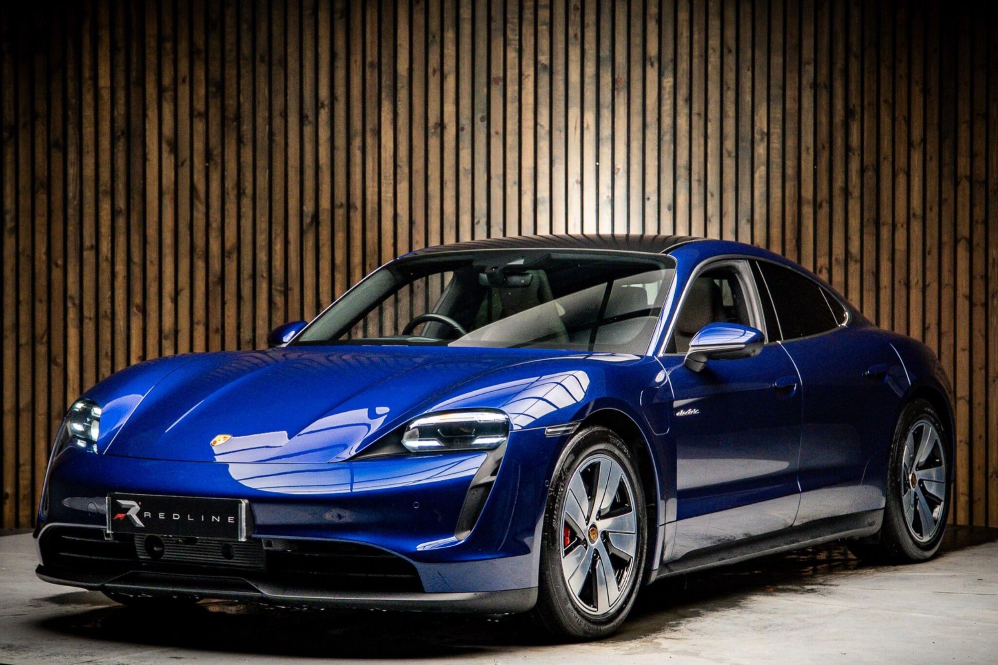 PORSCHE TAYCAN SALOON 420kW 4S 93kWh 4dr Auto for sale UK - Slide 8