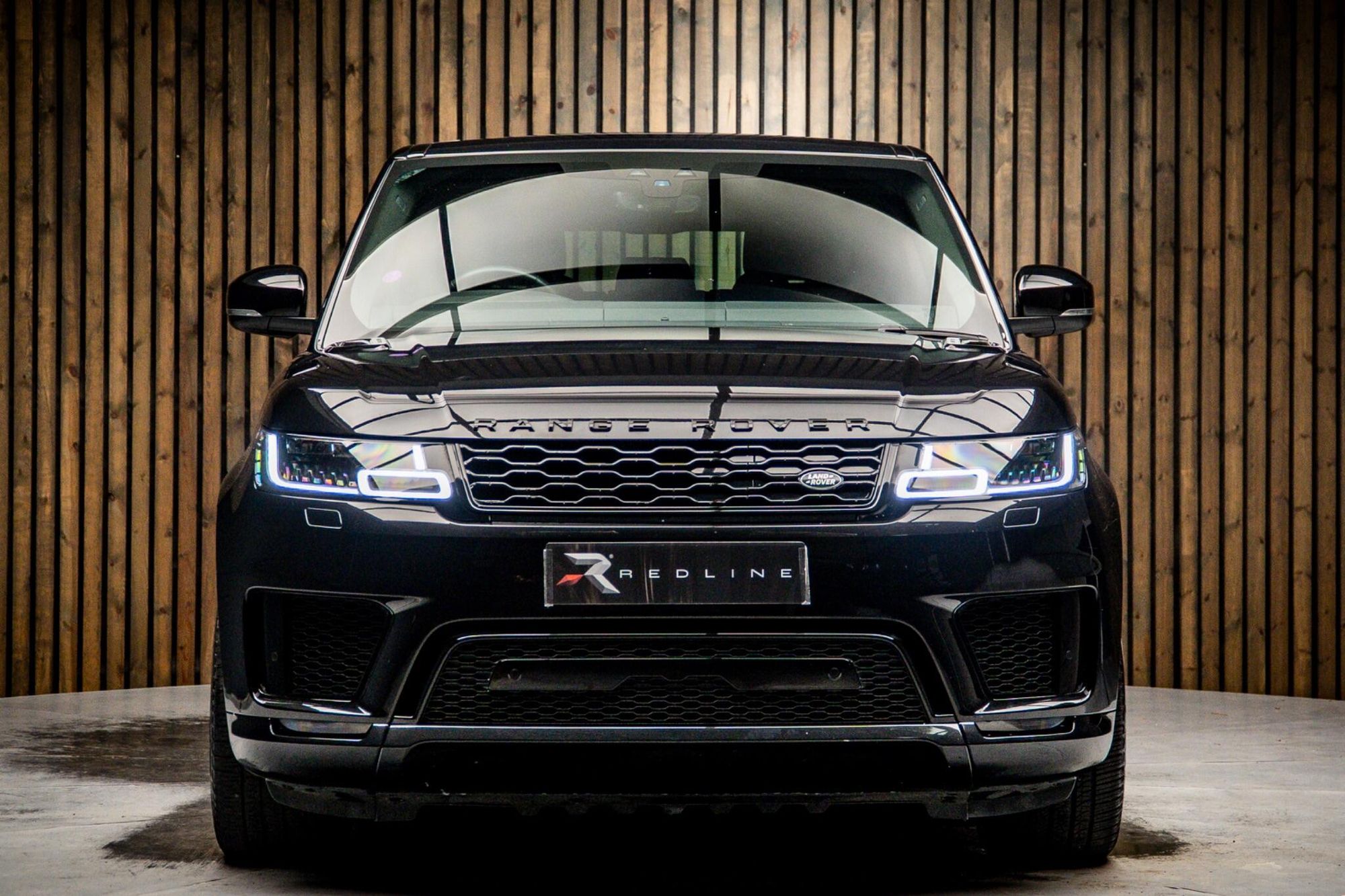 LAND ROVER RANGE ROVER SPORT ESTATE 2.0 P400e HSE Dynamic Black 5dr Auto for sale UK - Slide 5