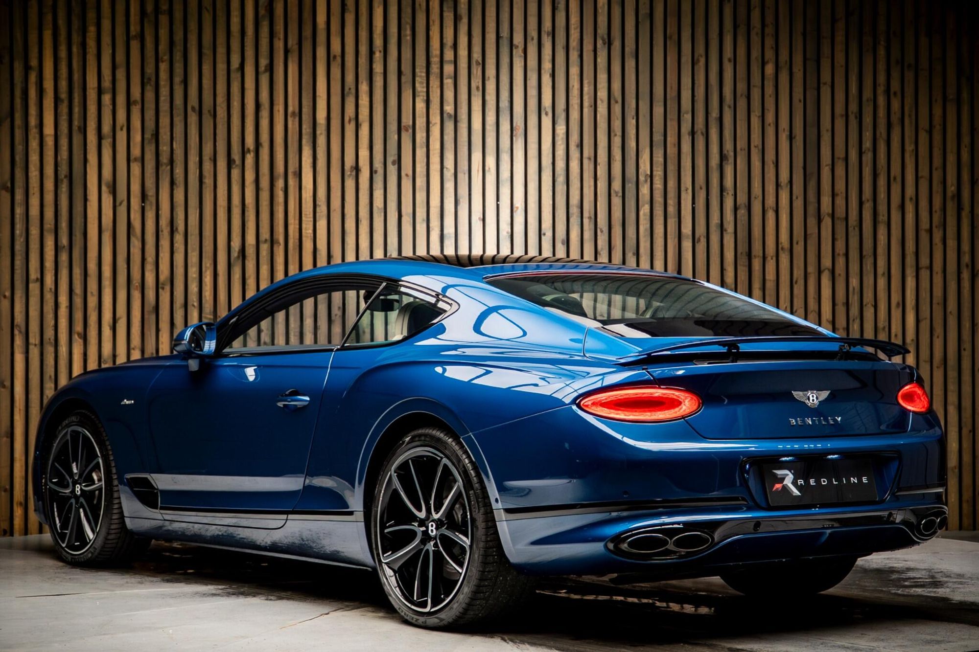 BENTLEY CONTINENTAL GT COUPE 4.0 V8 Azure 2dr Auto for sale UK - Slide 3