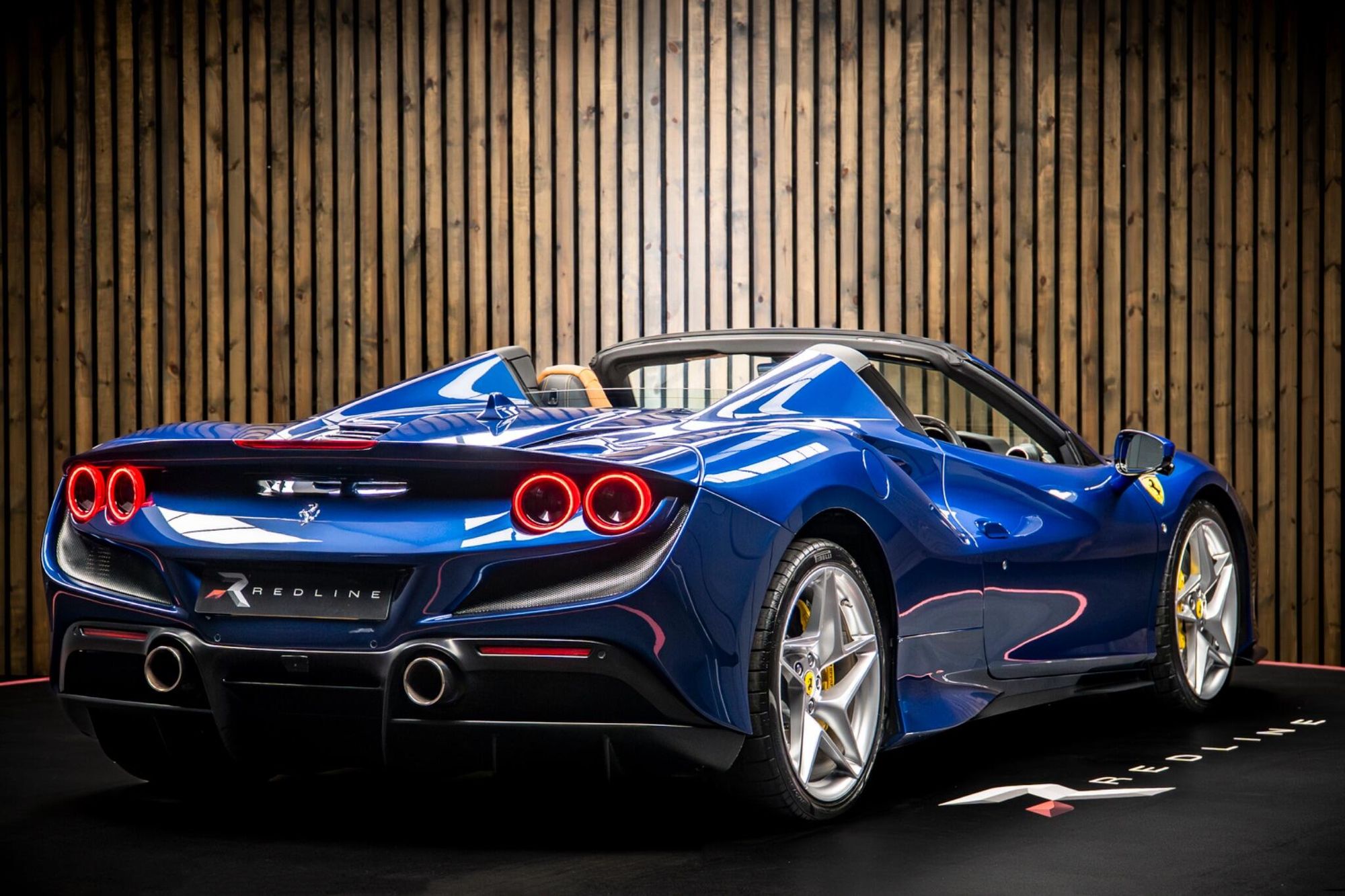 FERRARI F8 SPIDER 2dr Auto for sale UK - Slide 4