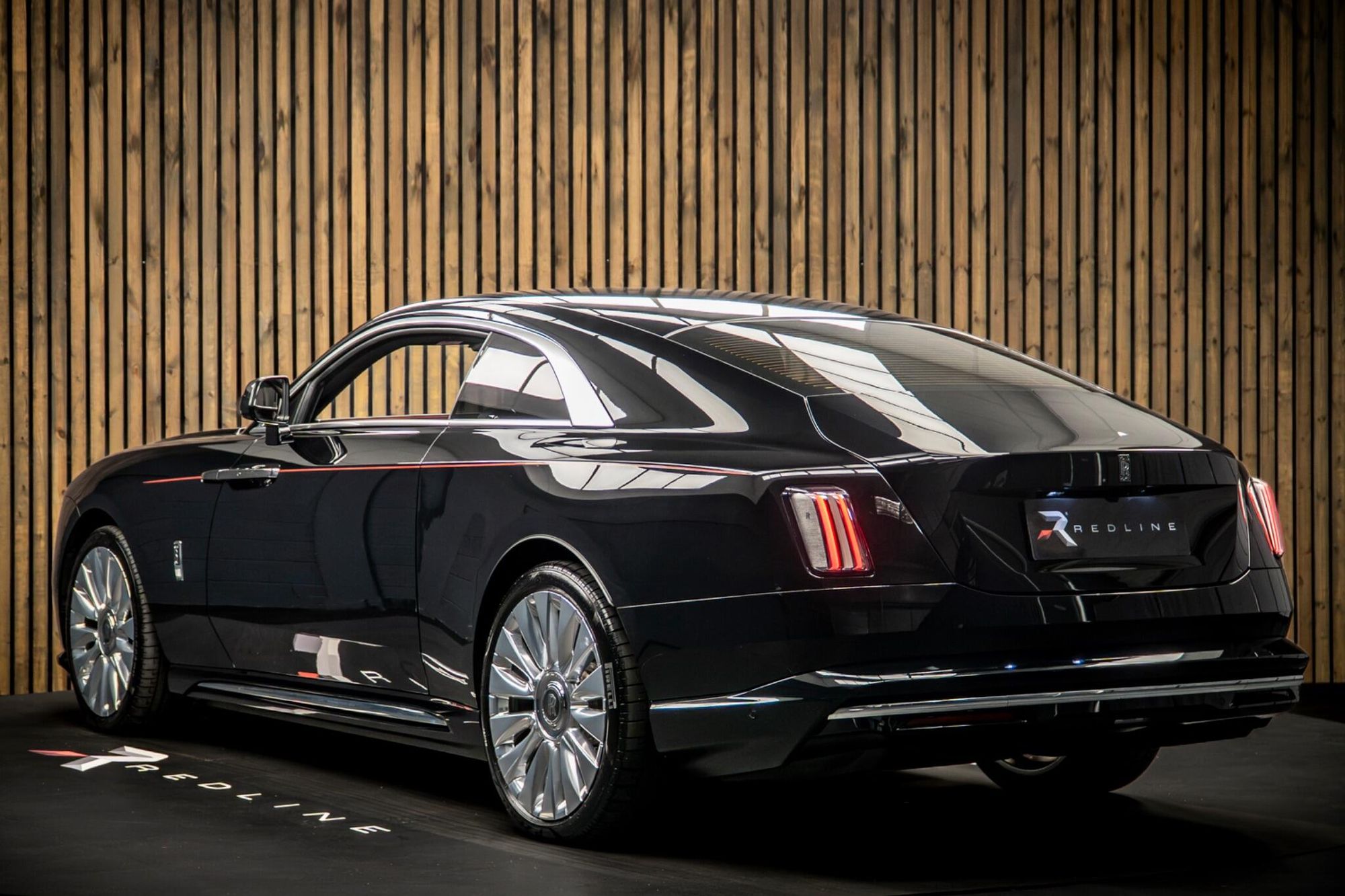 ROLLS-ROYCE SPECTRE COUPE 430kW 102kWh 2dr Auto for sale UK - Slide 2