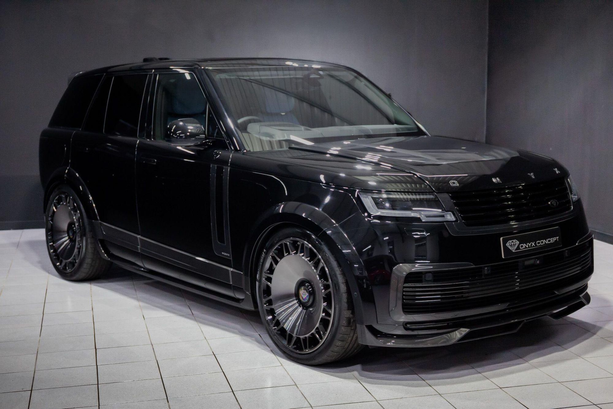 LAND ROVER RANGE ROVER SPORT ESTATE 4.4 P530 V8 Autobiography 5dr Auto for sale UK - Slide 9