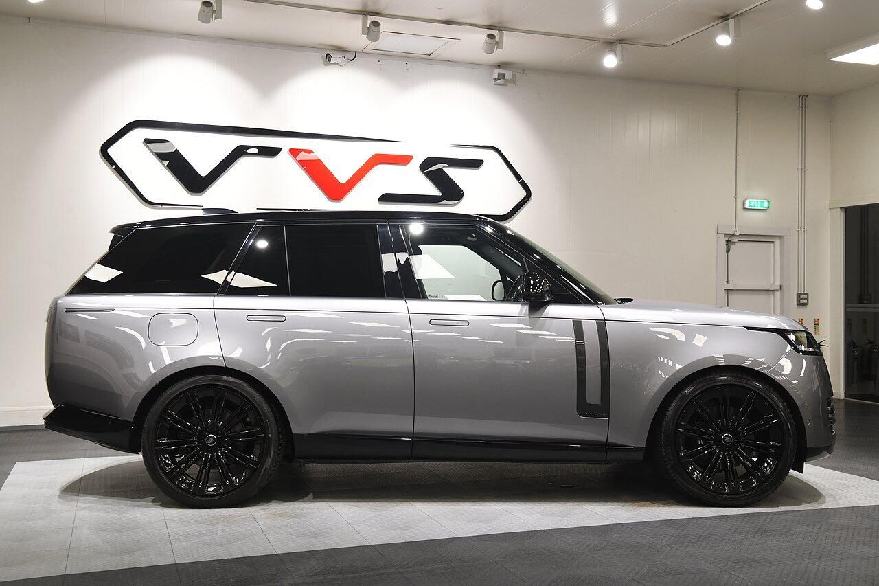LAND ROVER RANGE ROVER ESTATE 3.0 P400 Autobiography 4dr Auto for sale UK - Slide 2