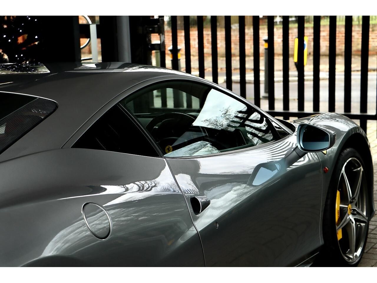 FERRARI 458 COUPE Italia 2dr Auto for sale UK - Slide 9