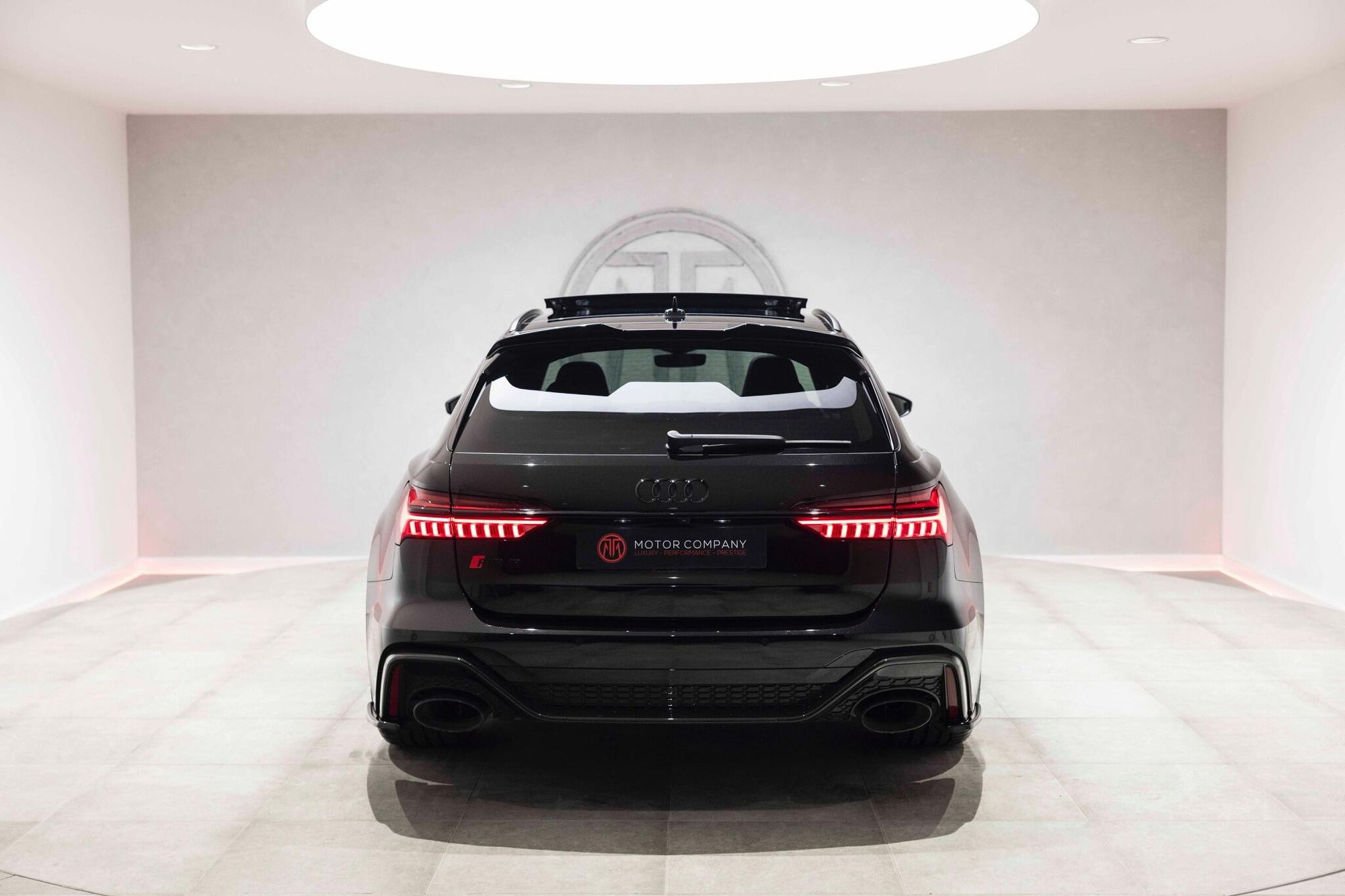 AUDI RS6 RS 6 AVANT RS 6 TFSI Quattro Performance 5dr Tiptronic for sale UK - Slide 10