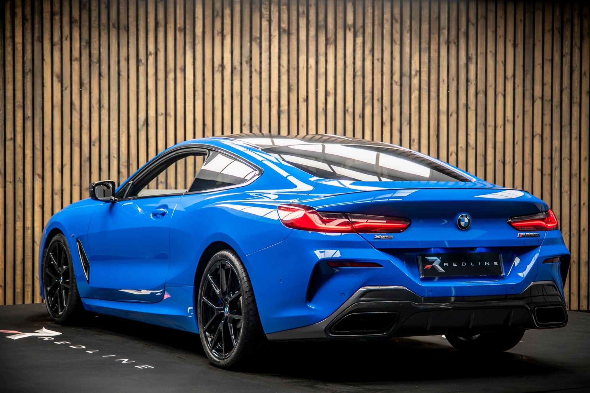 BMW 8 SERIES COUPE M850i xDrive 2dr Auto for sale UK - Slide 3