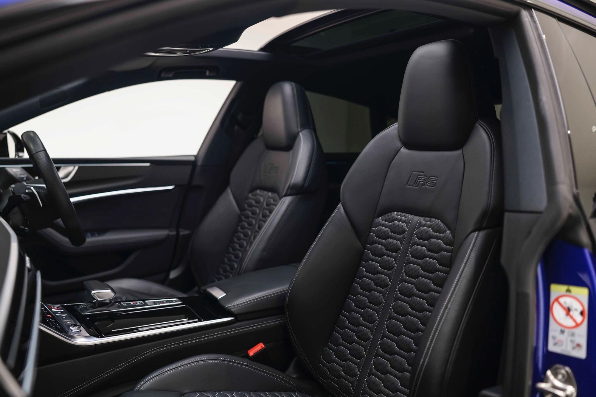 AUDI RS 7 SPORTBACK RS 7 TFSI Quattro Vorsprung 5dr Tiptronic for sale UK - Slide 3