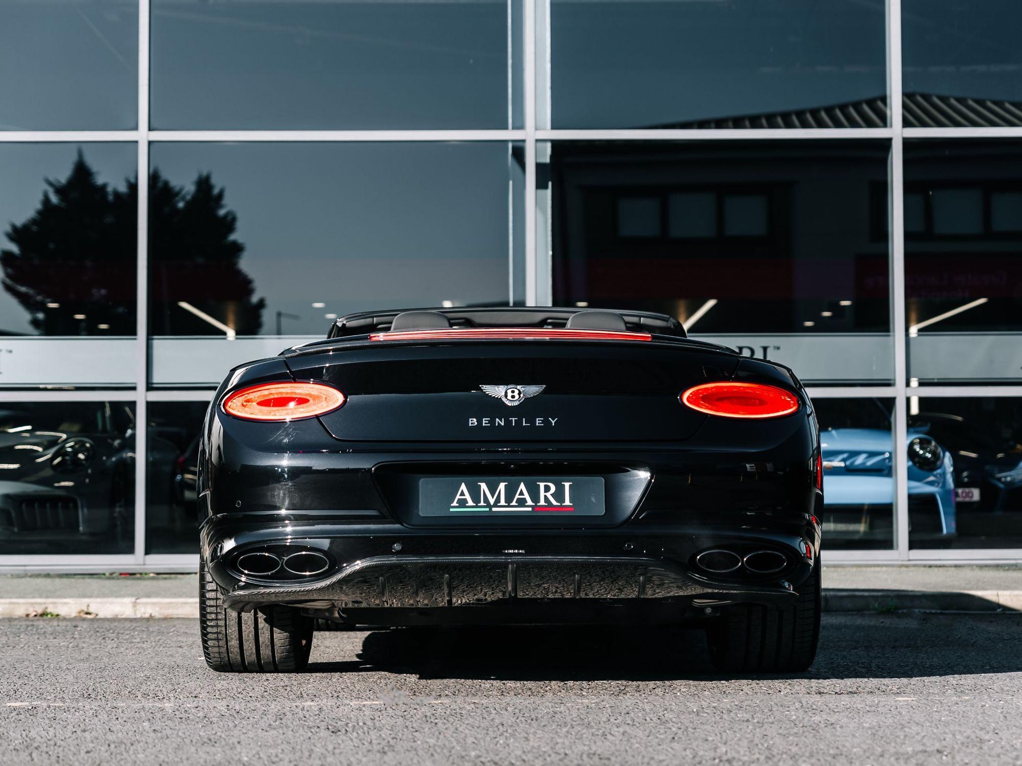 BENTLEY CONTINENTAL GTC CONVERTIBLE 4.0 V8 S 2dr Auto for sale UK - Slide 9