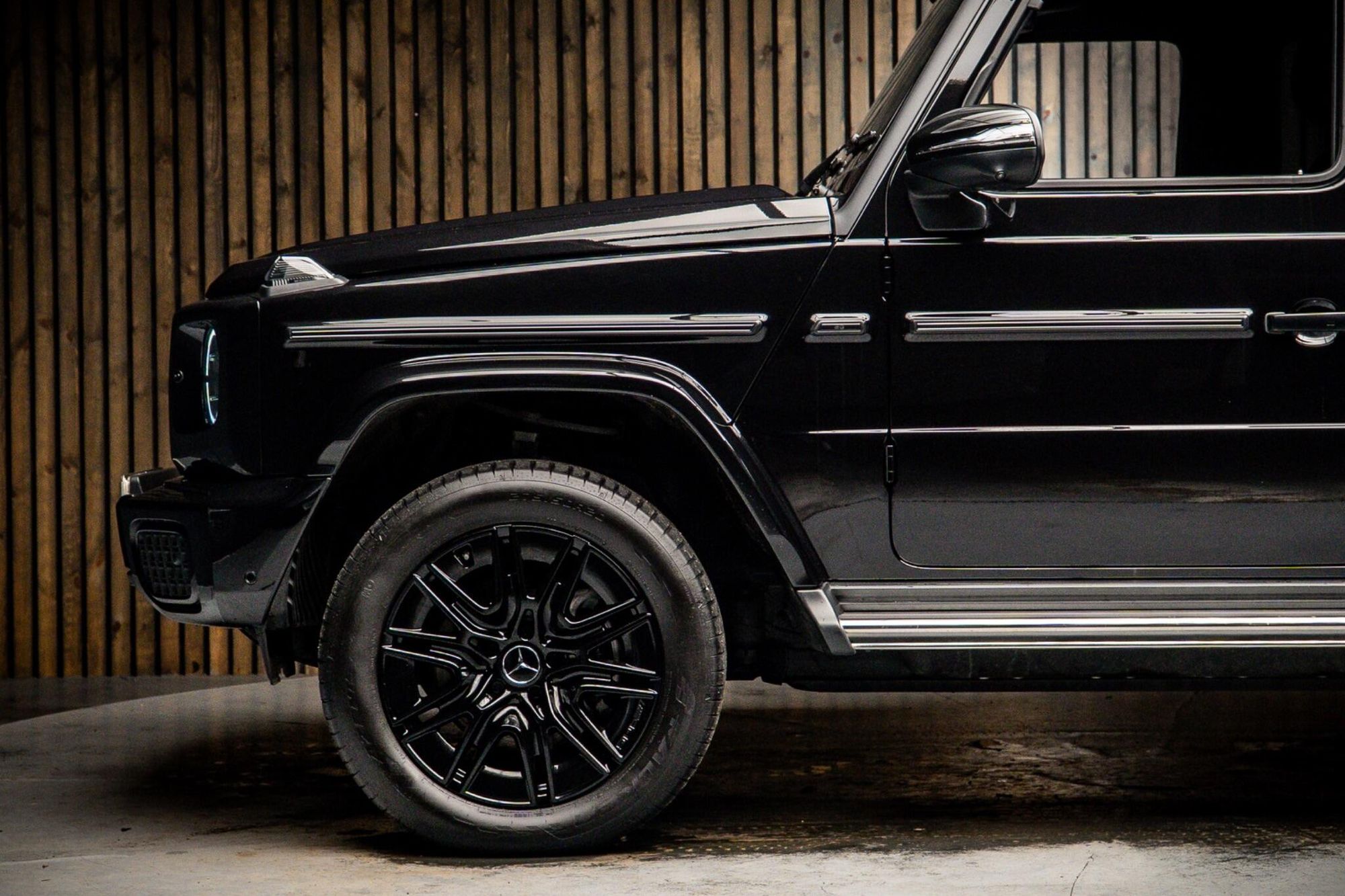 MERCEDES-BENZ G CLASS ELECTRIC STATION WAGON G 580 432kW EQ Tech AMG Line Prem+ 116kWh 5dr Auto for sale UK - Slide 9