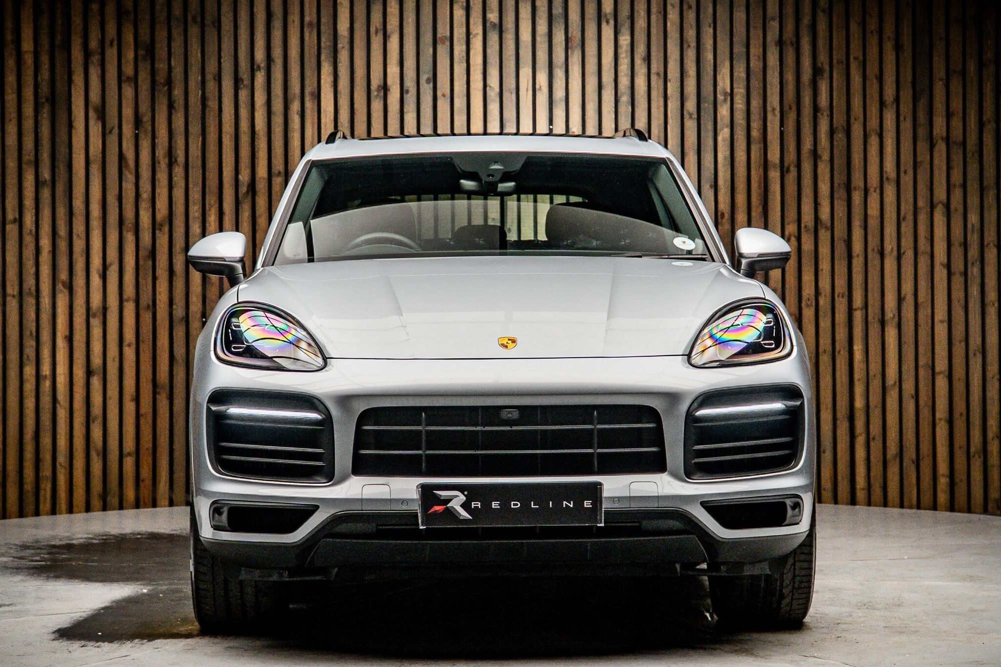 Porsche Cayenne 3.0 V6 Black Edition E-Hybrid Tiptronic S 25.9kWh 5 Door Auto for sale UK - Slide 5