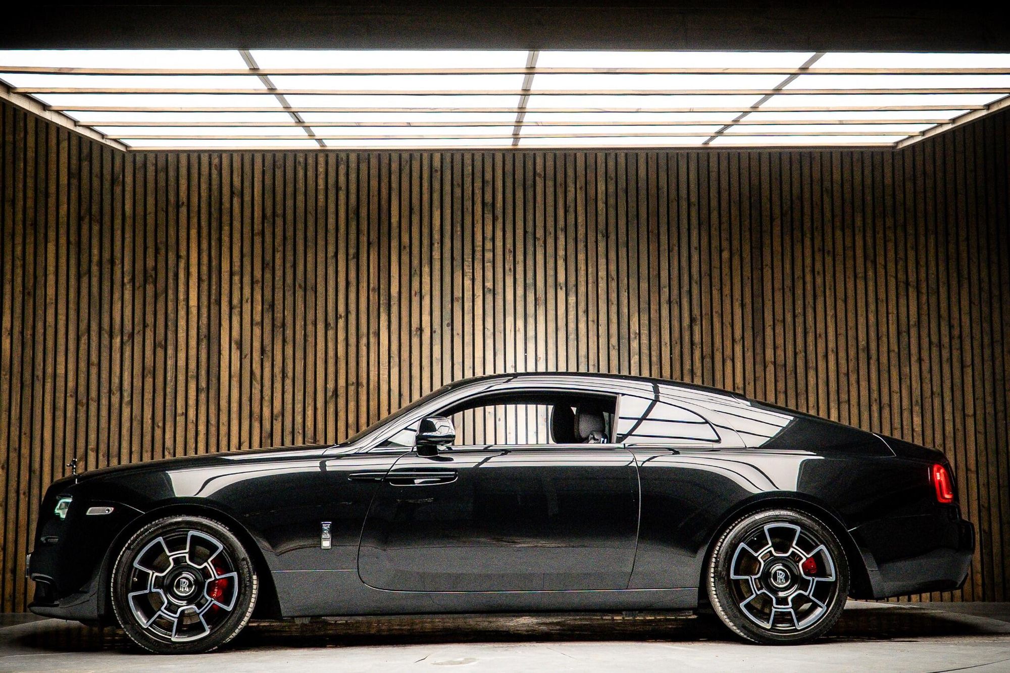 ROLLS-ROYCE WRAITH COUPE Black Badge 2dr Auto for sale UK - Slide 7