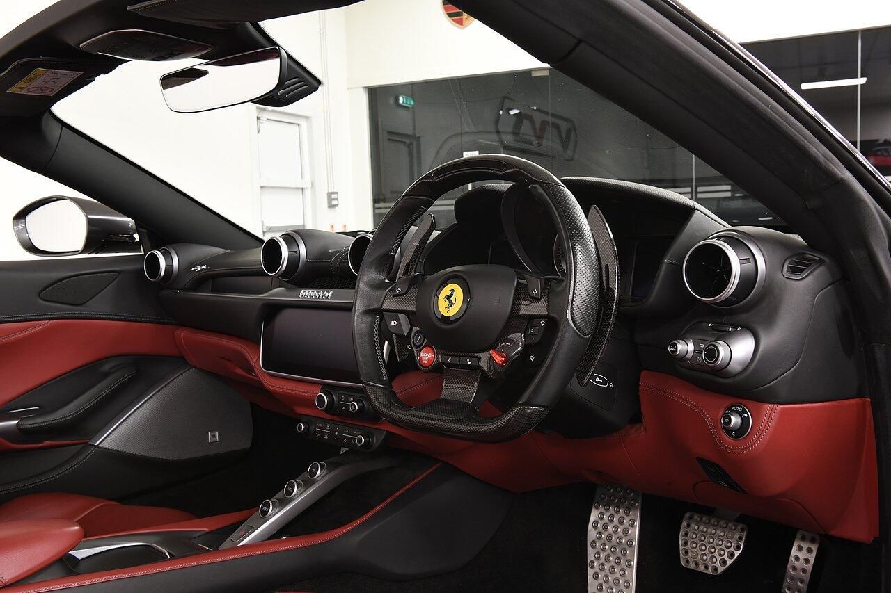 FERRARI PORTOFINO CONVERTIBLE GT 2dr Auto for sale UK - Slide 4