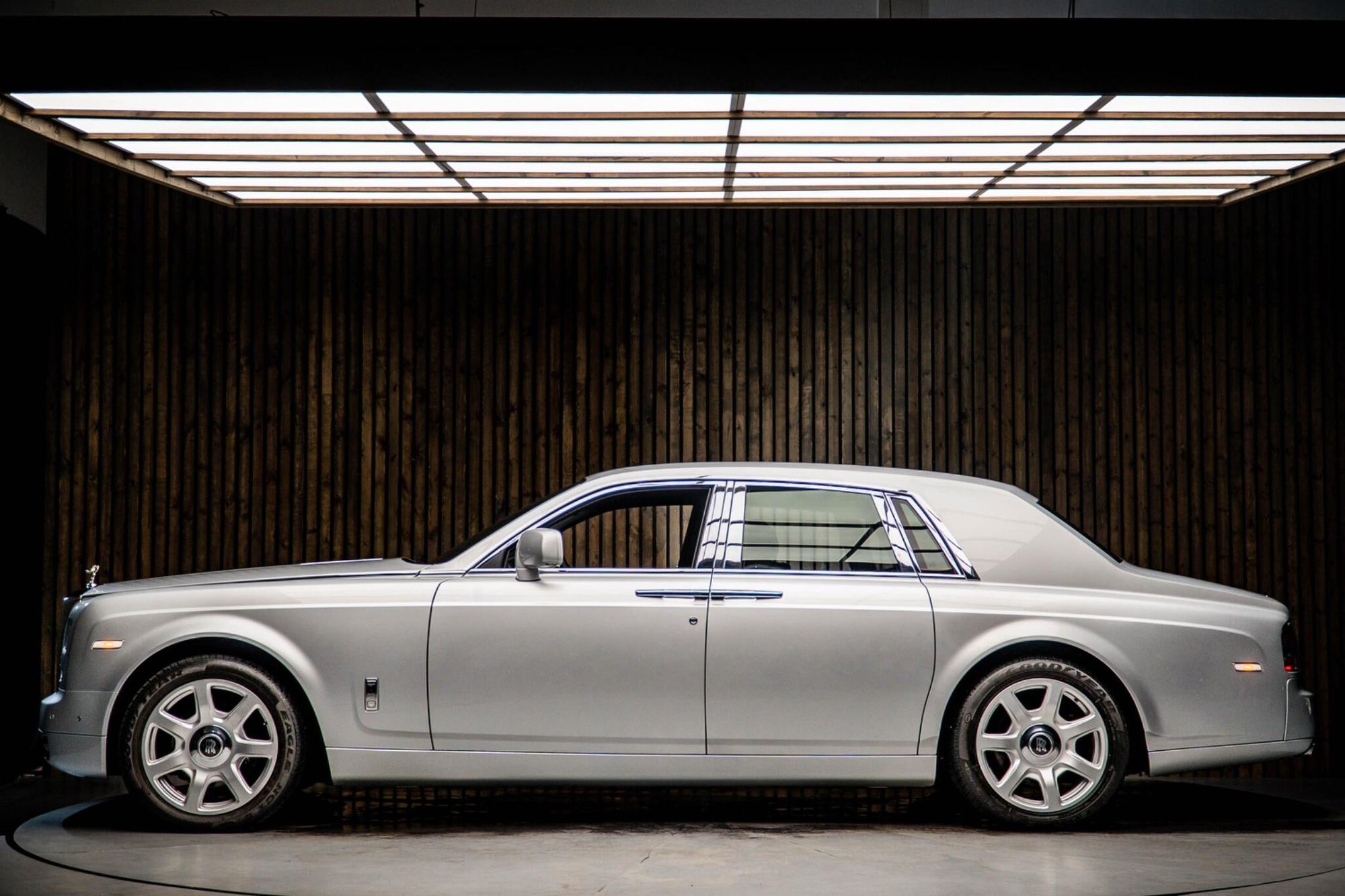 Rolls-Royce Phantom II Saloon 6.7 4 Door Auto for sale UK - Slide 7