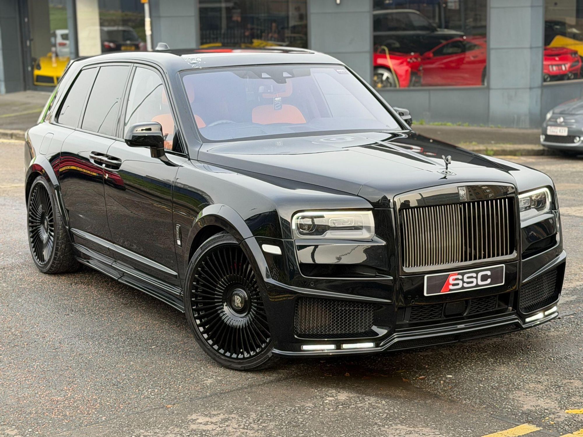 ROLLS-ROYCE CULLINAN ESTATE Black Badge 5dr Auto for sale UK - Slide 4