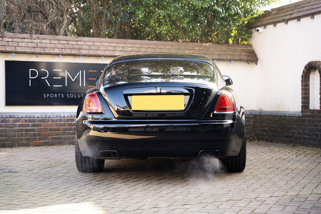 ROLLS-ROYCE WRAITH COUPE Black Badge 2dr Auto for sale UK - Slide 5