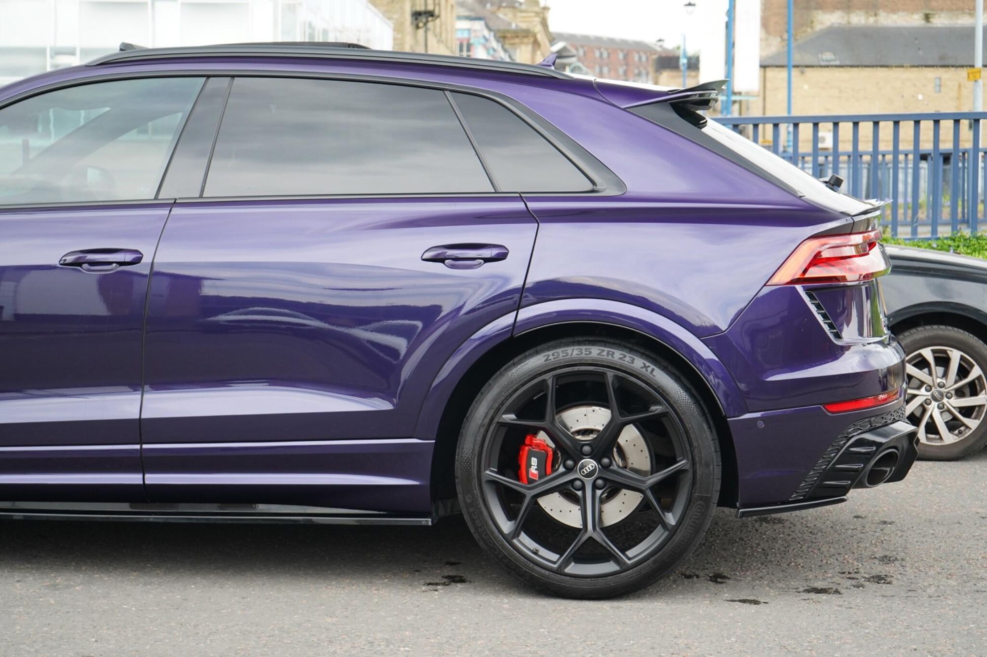 AUDI Q8 ESTATE SQ8 TFSI Quattro Vorsprung 5dr Tiptronic for sale UK - Slide 10