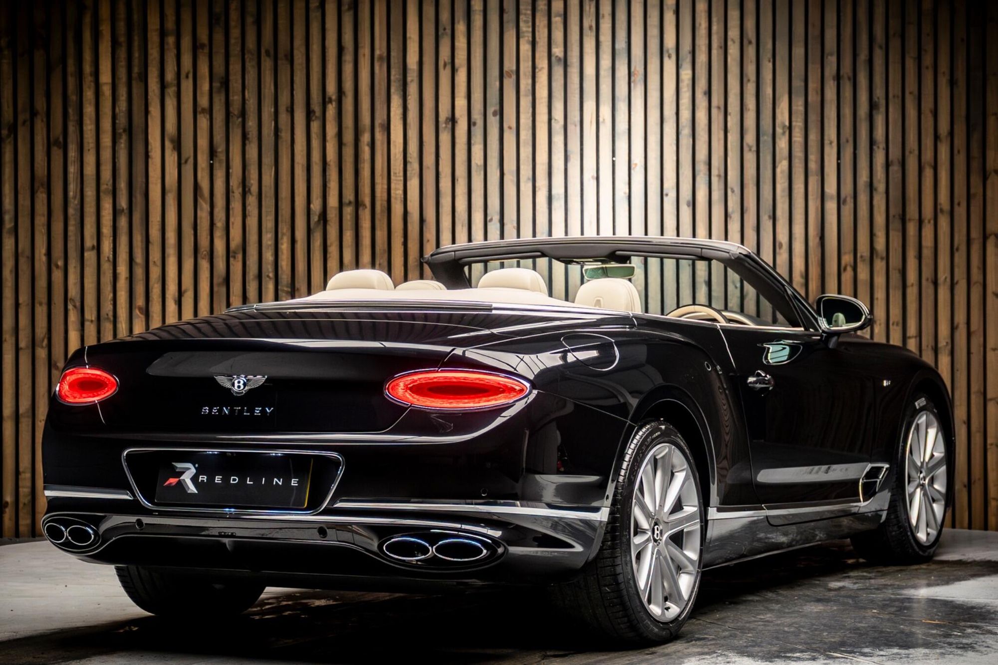 BENTLEY CONTINENTAL GTC CONVERTIBLE 4.0 V8 2dr Auto for sale UK - Slide 4