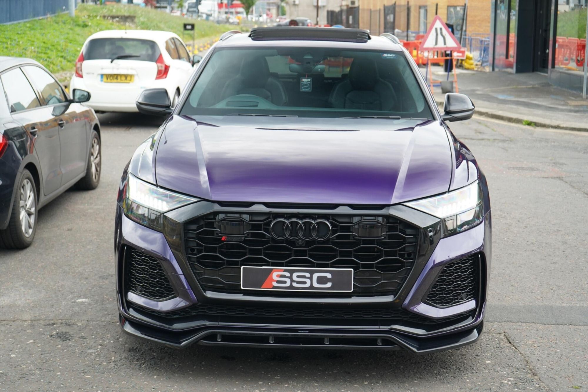 AUDI Q8 ESTATE SQ8 TFSI Quattro Vorsprung 5dr Tiptronic for sale UK - Slide 5