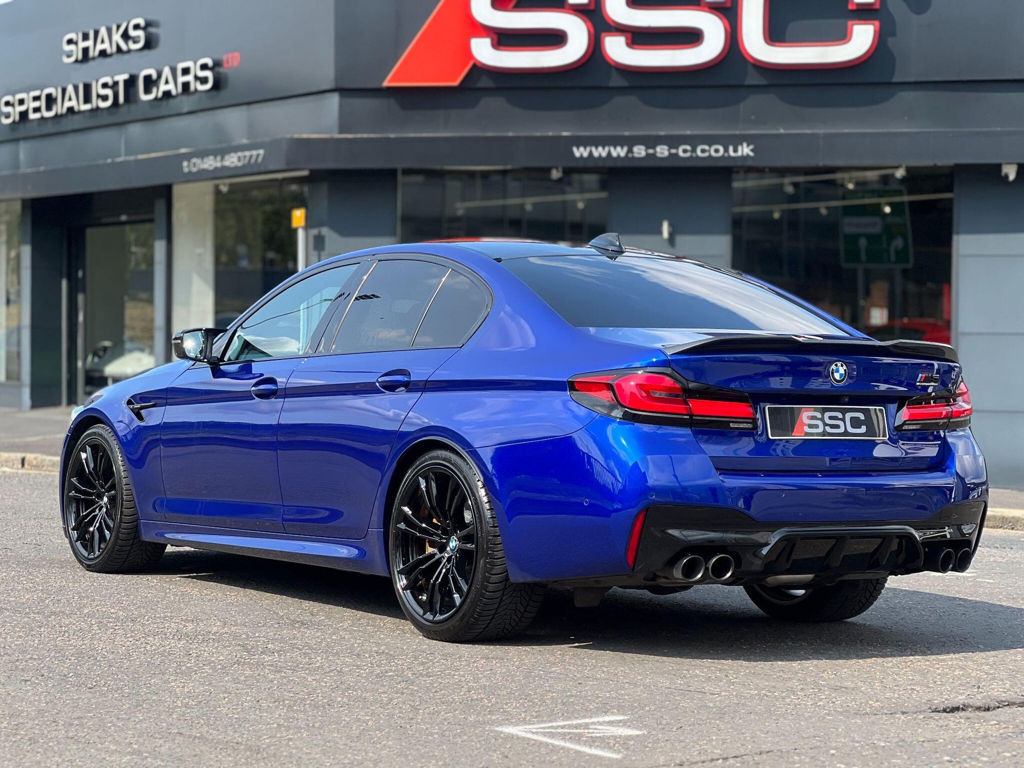 BMW M5 SALOON M5 Competition 4dr DCT for sale UK - Slide 2